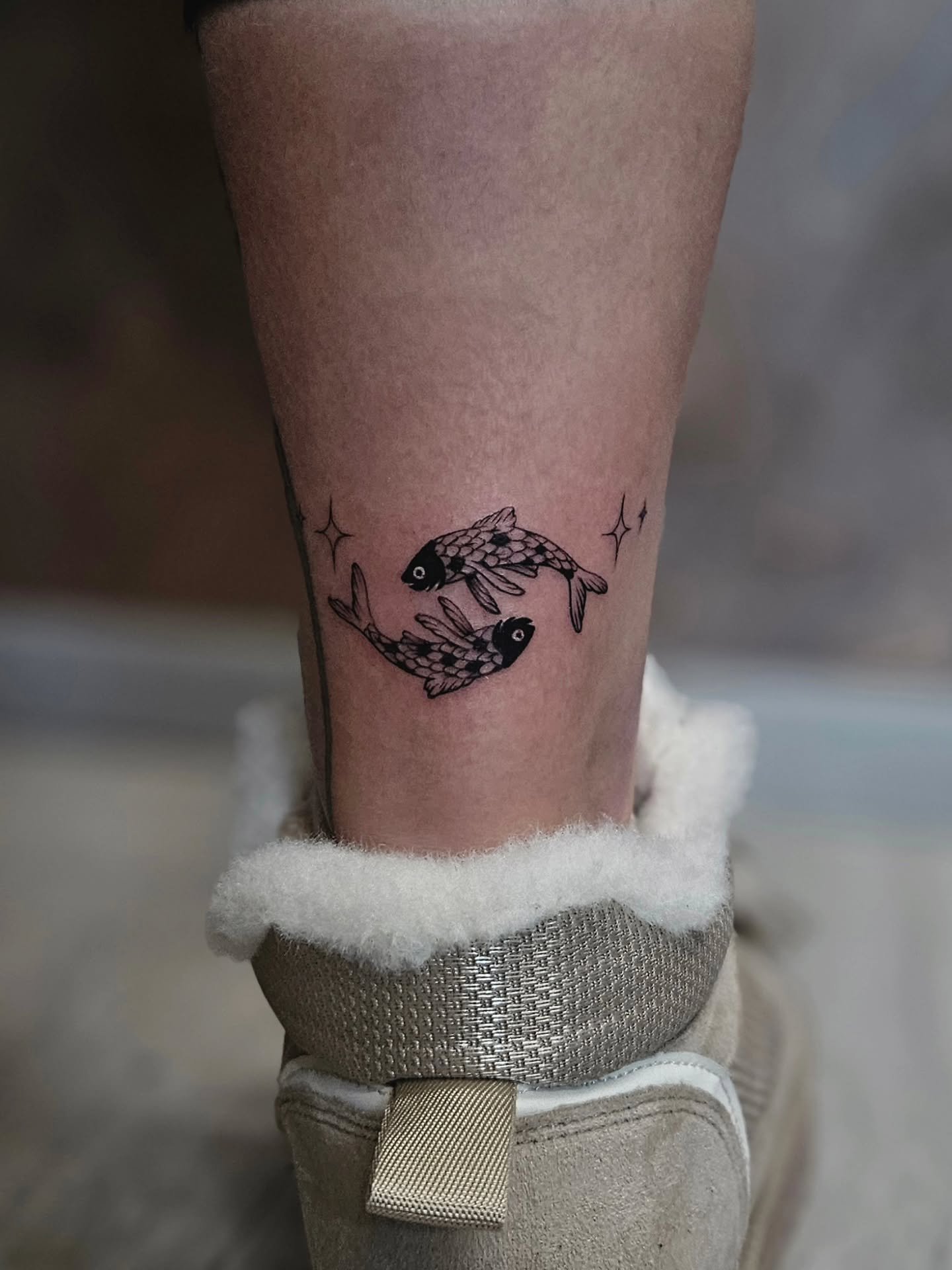 Custom fishes for @klementina.tattoo🖤

#custumtattoo#finelinetattoo#fishtattoo#legtattoo#tattoo