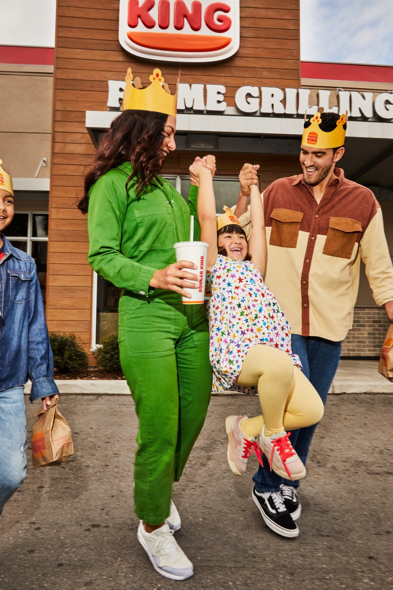 62ee8ae80c783aaeb3d259dc_FAMILY_EXT_STORE_1_0423 (1).jpg