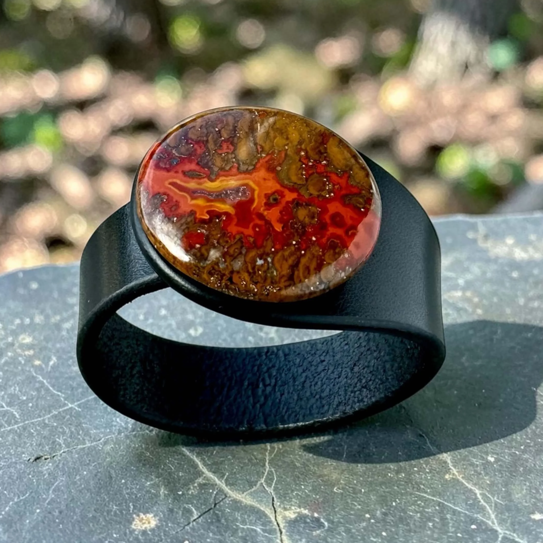 seam-agate-leather-bracelet-front.png