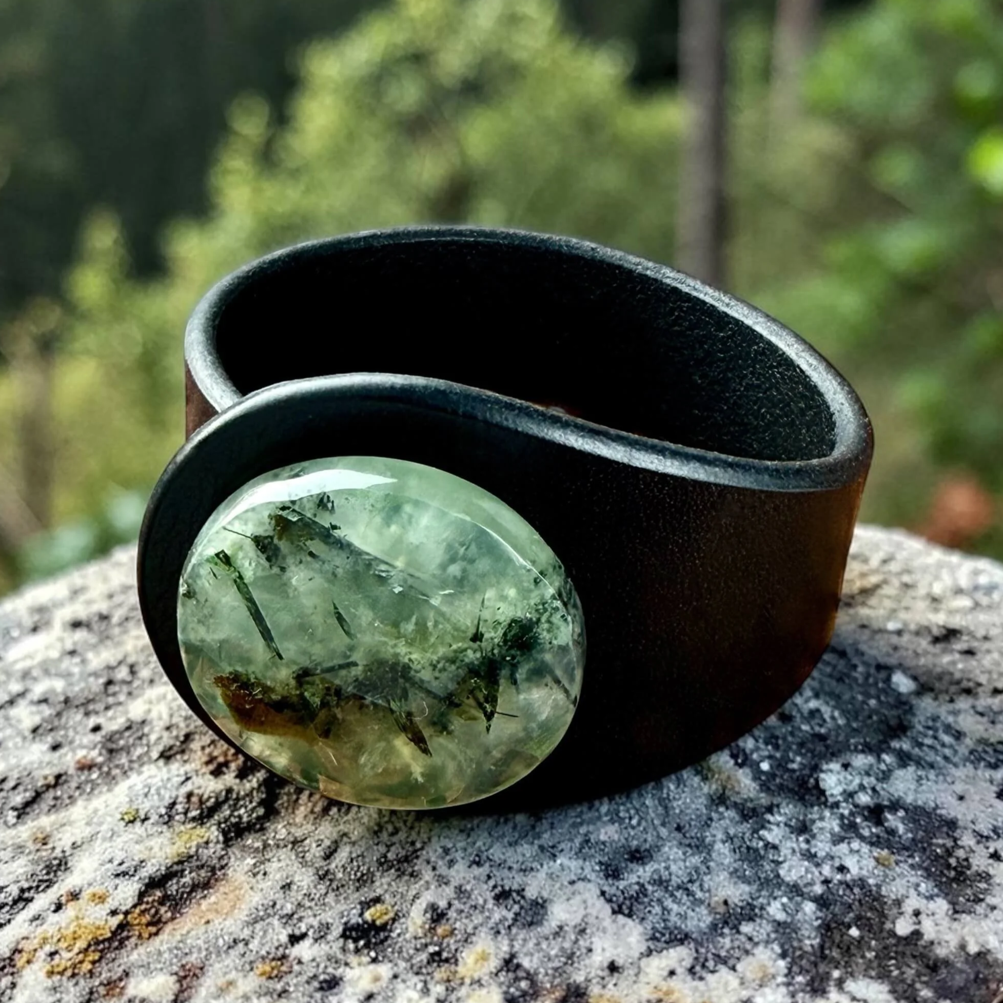 Natural-prehnite-black-leather-bracelet-side.png