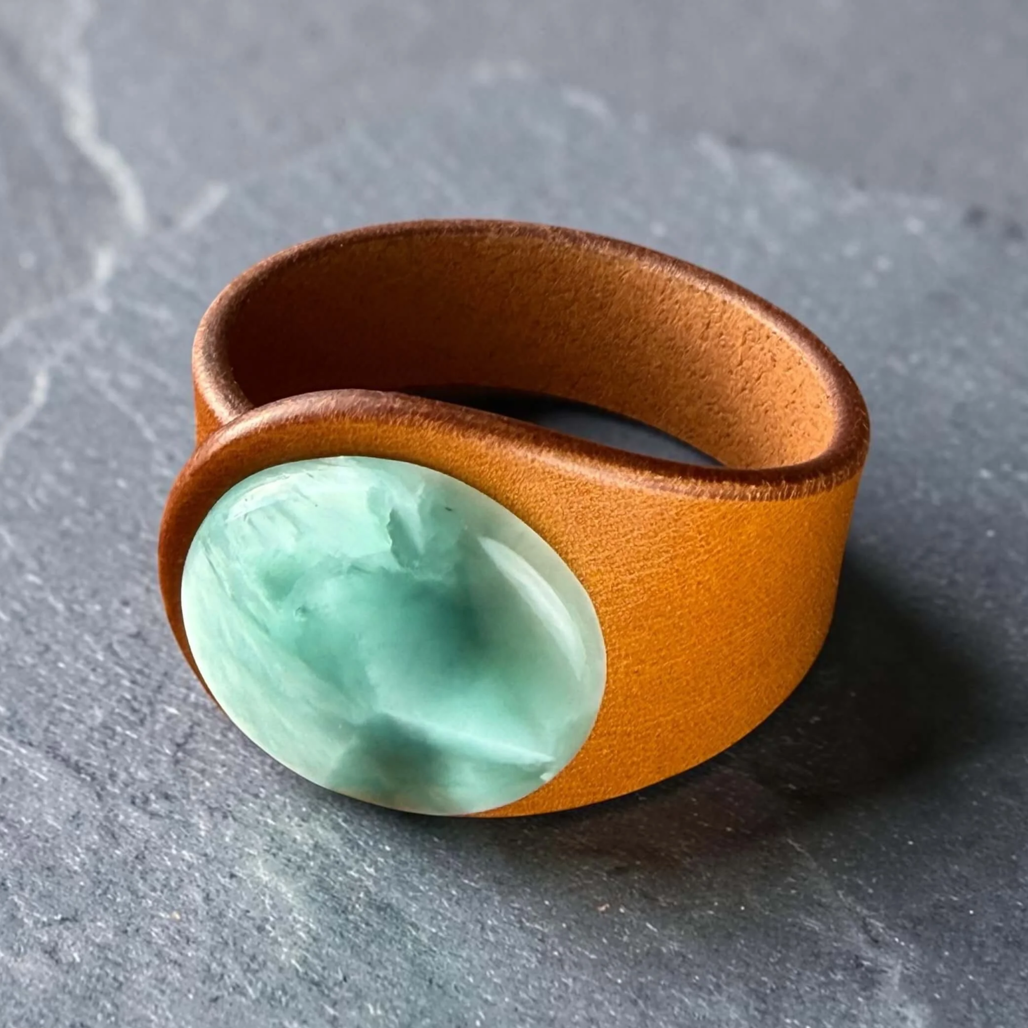 natural-hemimorphite-tan-leather-bracelet-side.png