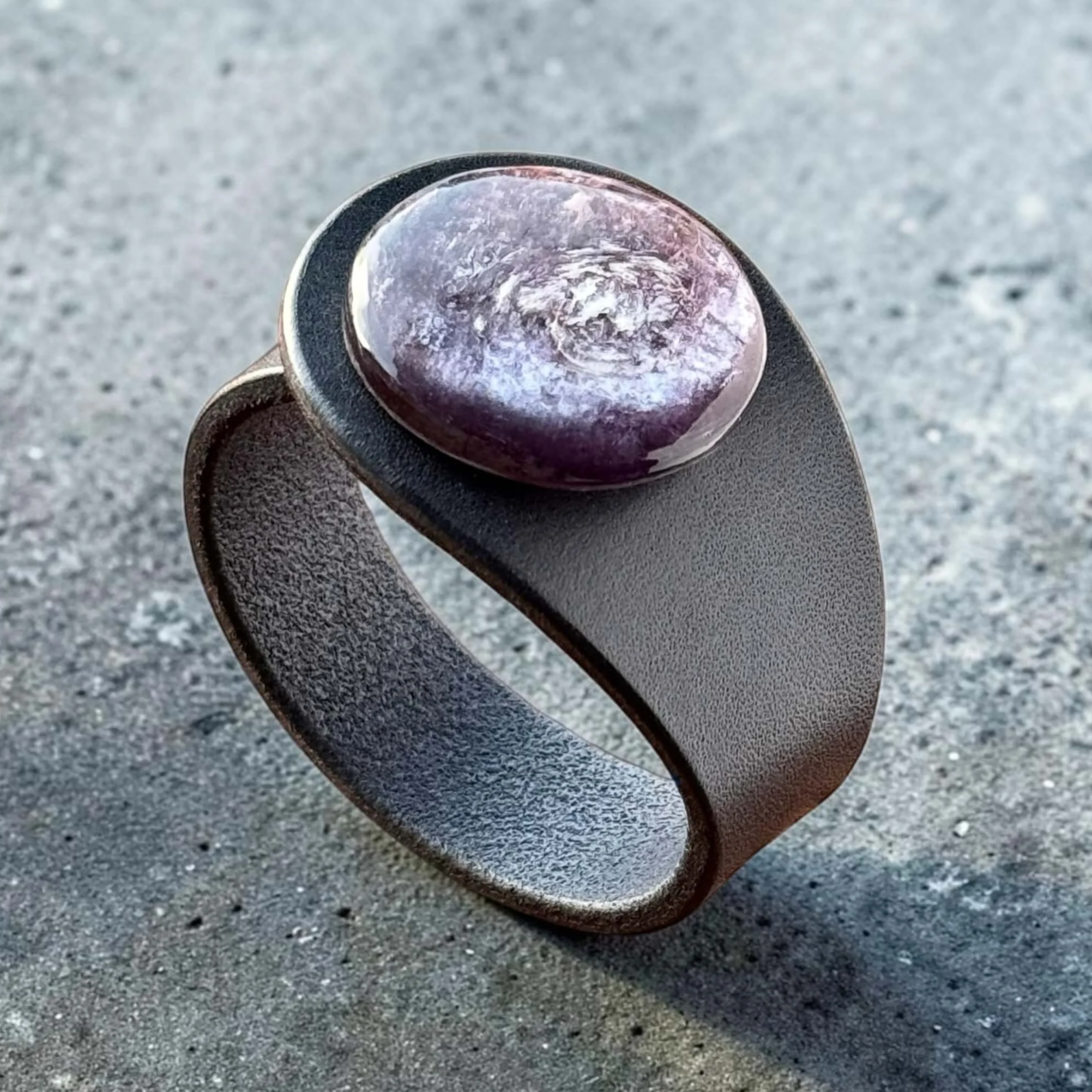 natural-lepidolite-blue-leather-bracelet-side.png