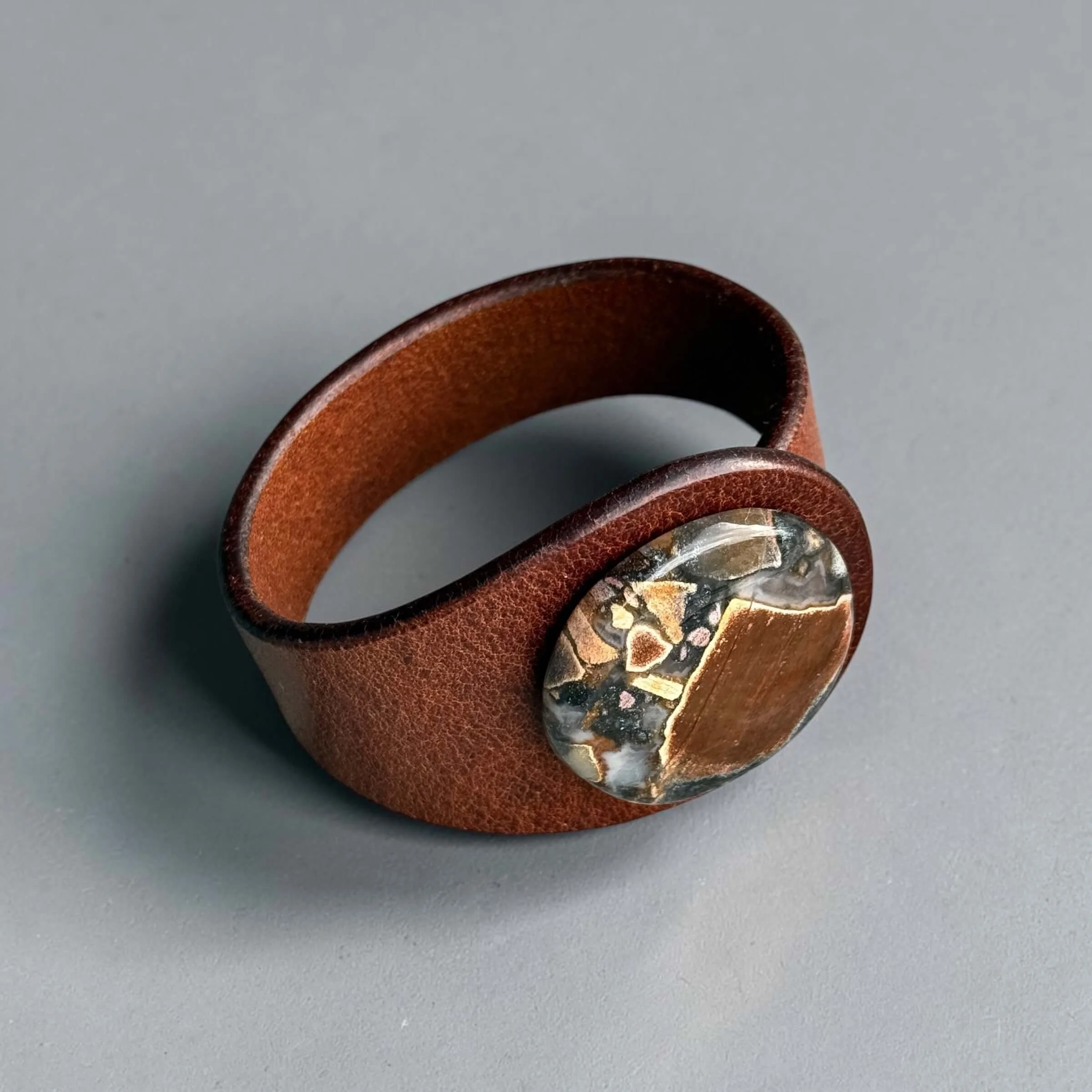 natural-tabu-tabu-brecciated-jasper-brown-leather-bracelet-side.JPG