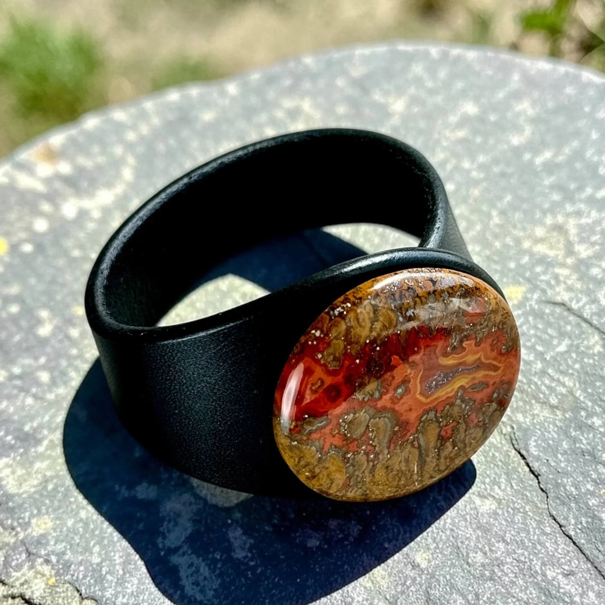 seam-agate-leather-bracelet-on-side.png