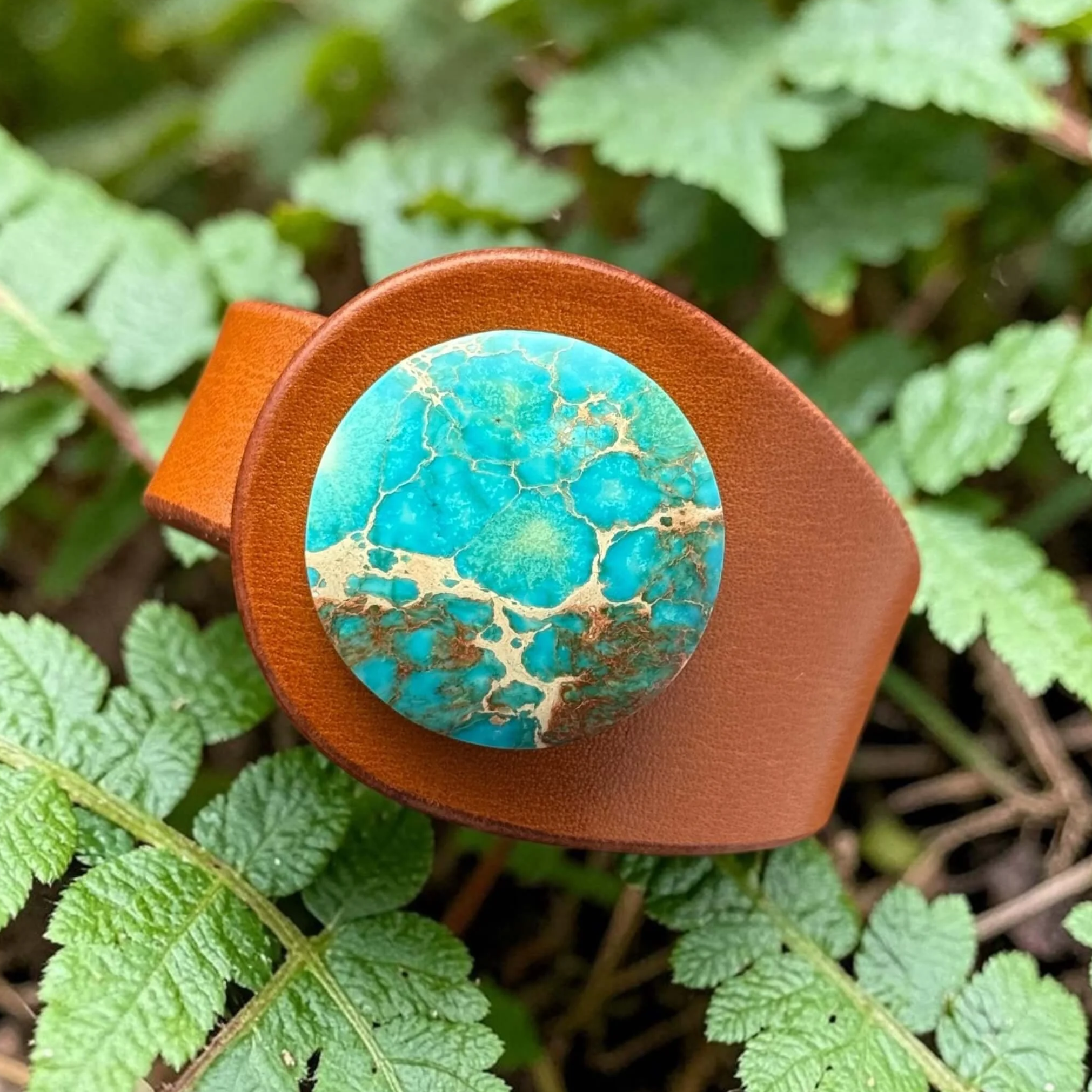 sea-sediment-jasper-tan-leather-bracelet-from-above.png