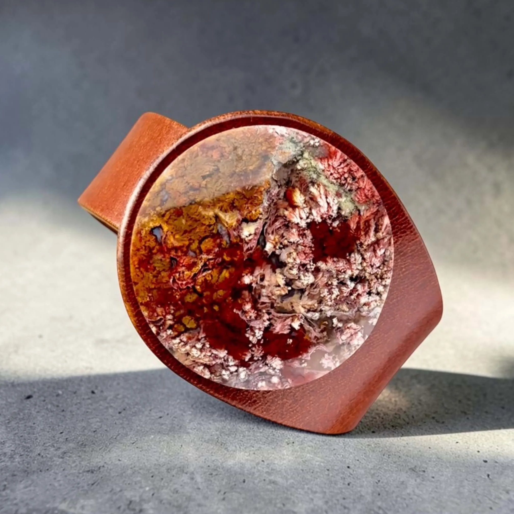 natural-moss-agate-brown-leather-bracelet-from-above-by-freak-like-me.png
