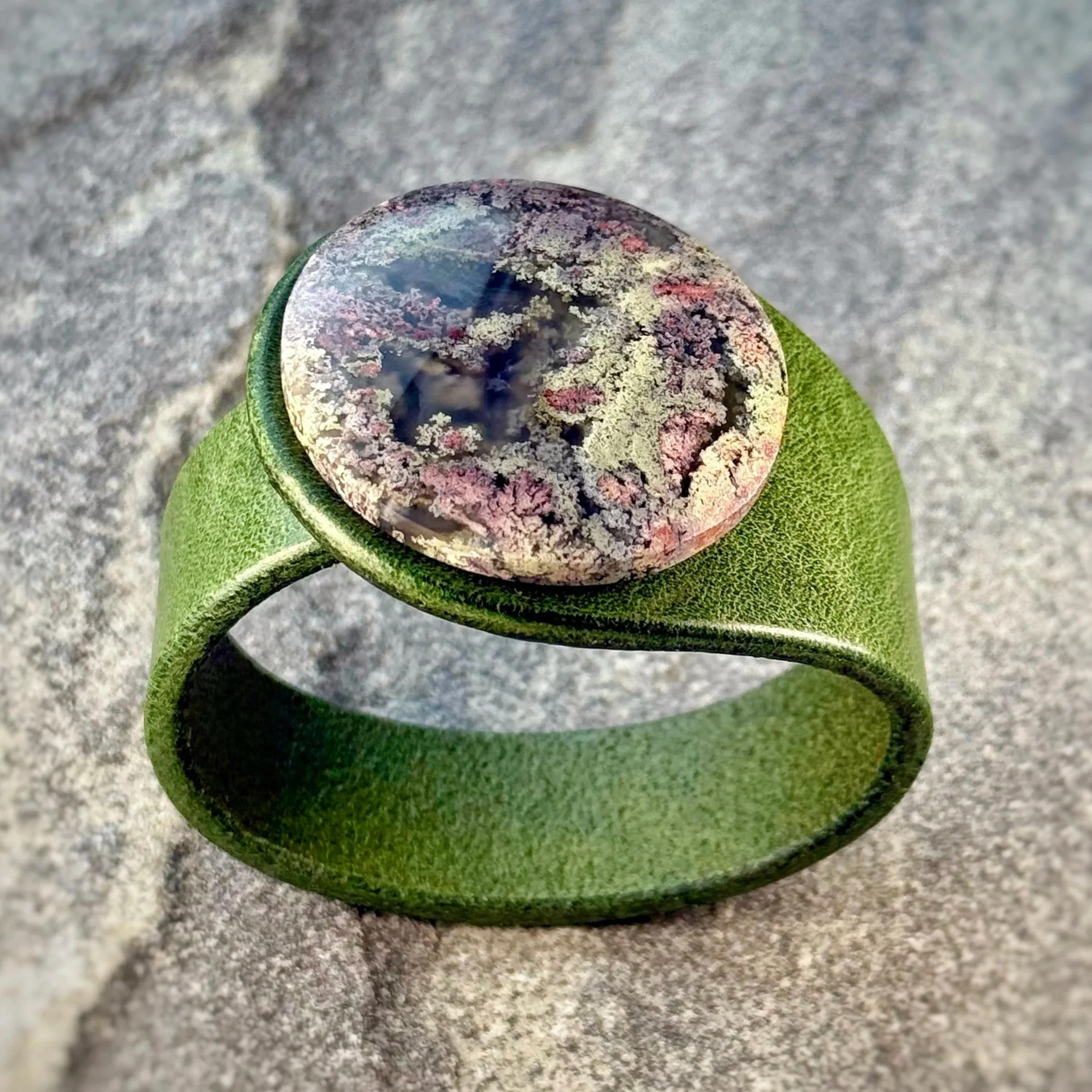 Natural Scenic Moss Agate Leather Bracelet