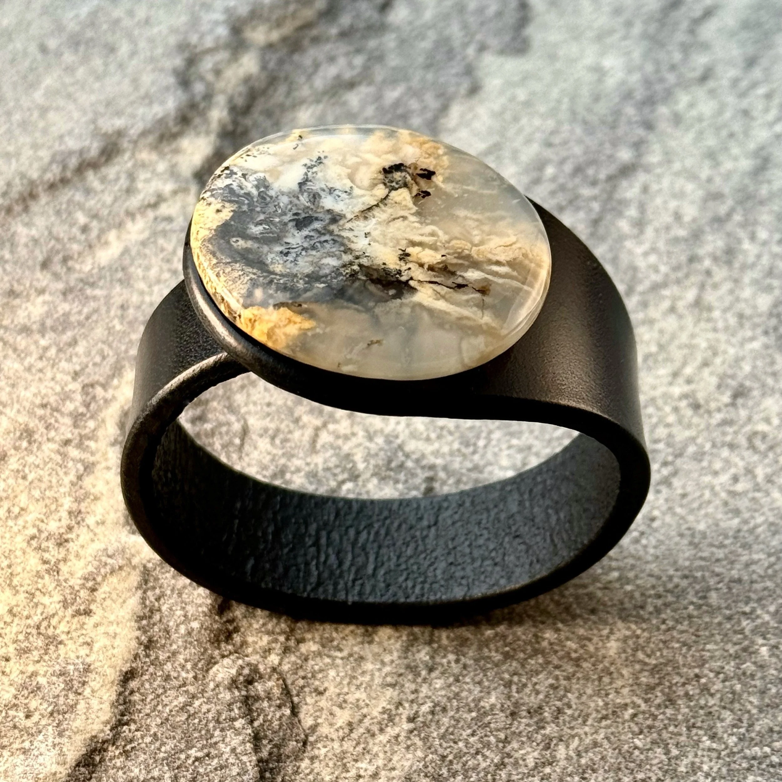 Natural Tiger Dendritic Agate Leather Bracelet