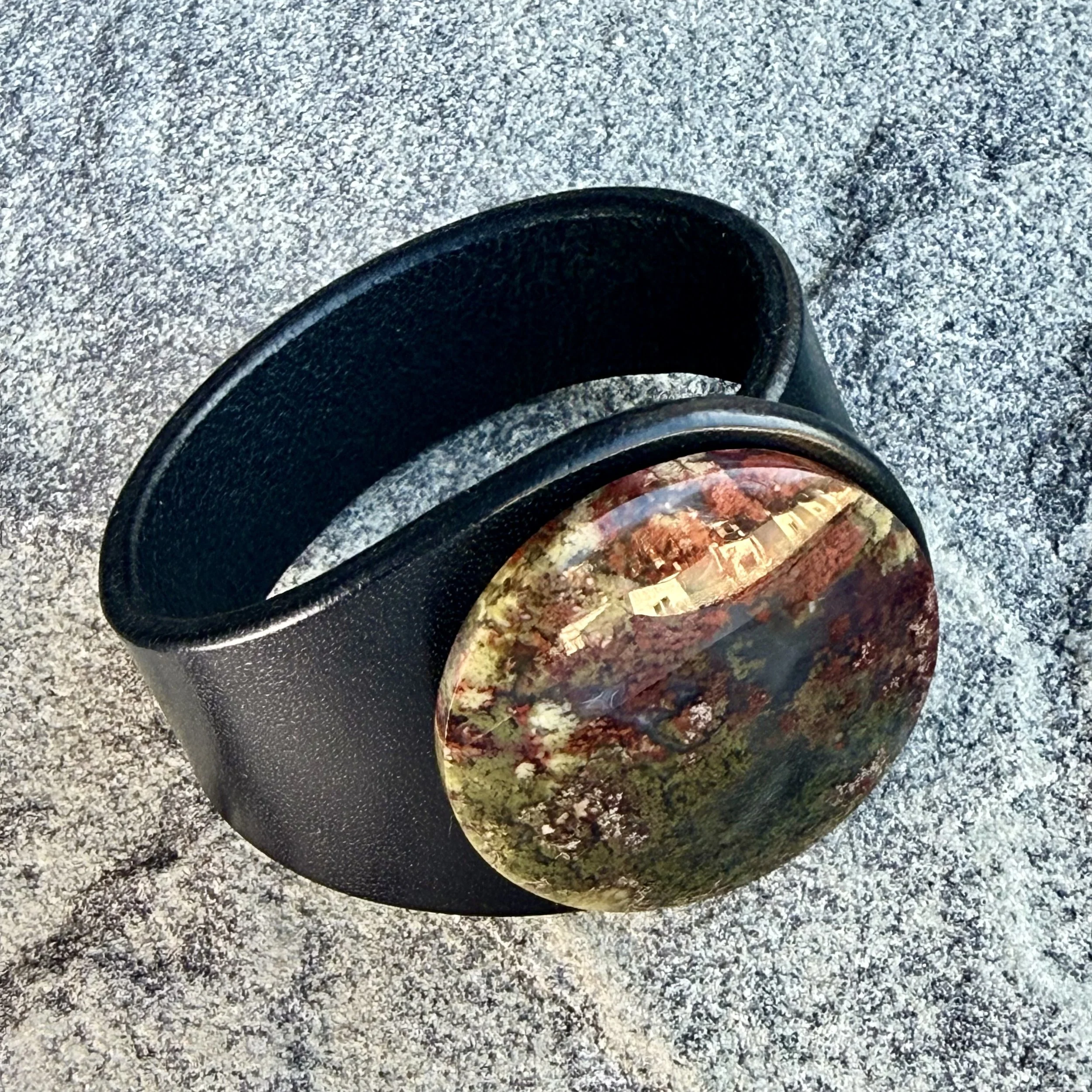 Natural Scenic Moss Agate Leather Bracelet