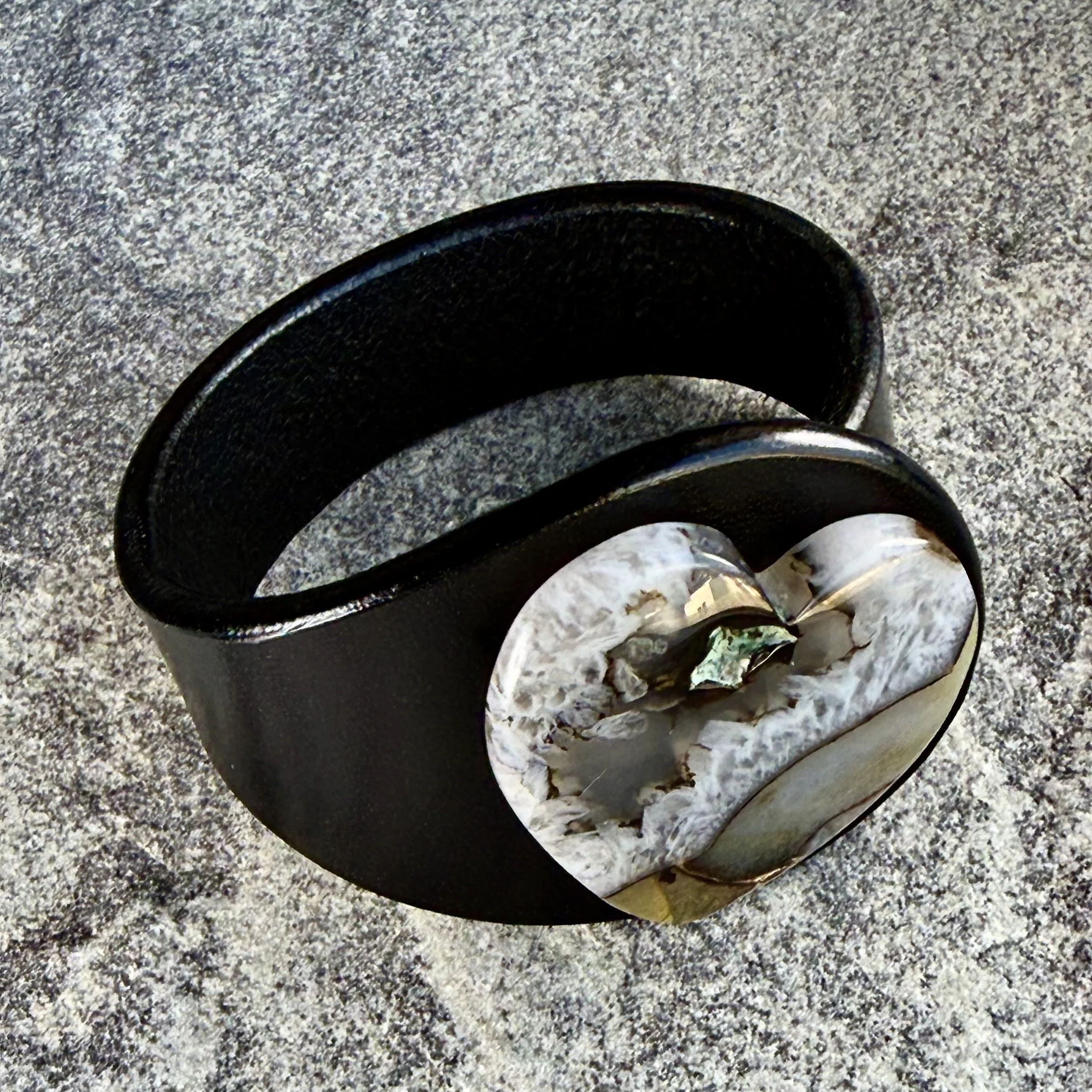 Heart-shaped- Valentines-Day -Gemstone-on -Black-leather-cuff.jpg