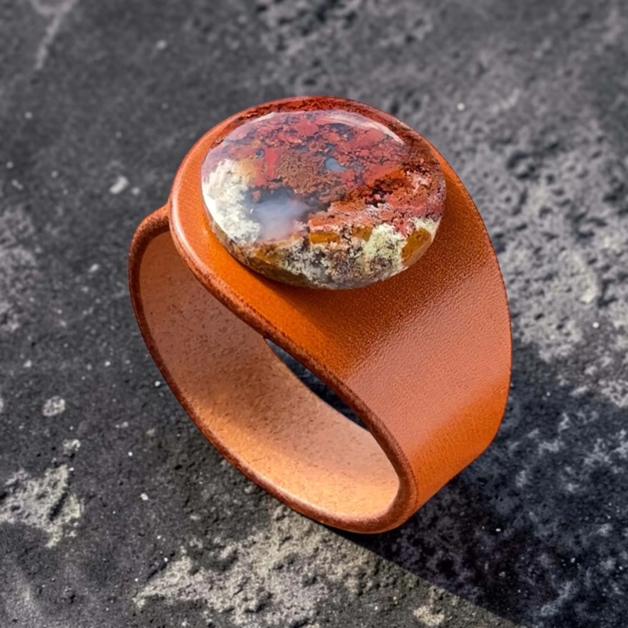 natural-scenic-moss-agate-leather-bracelet-side-view.png