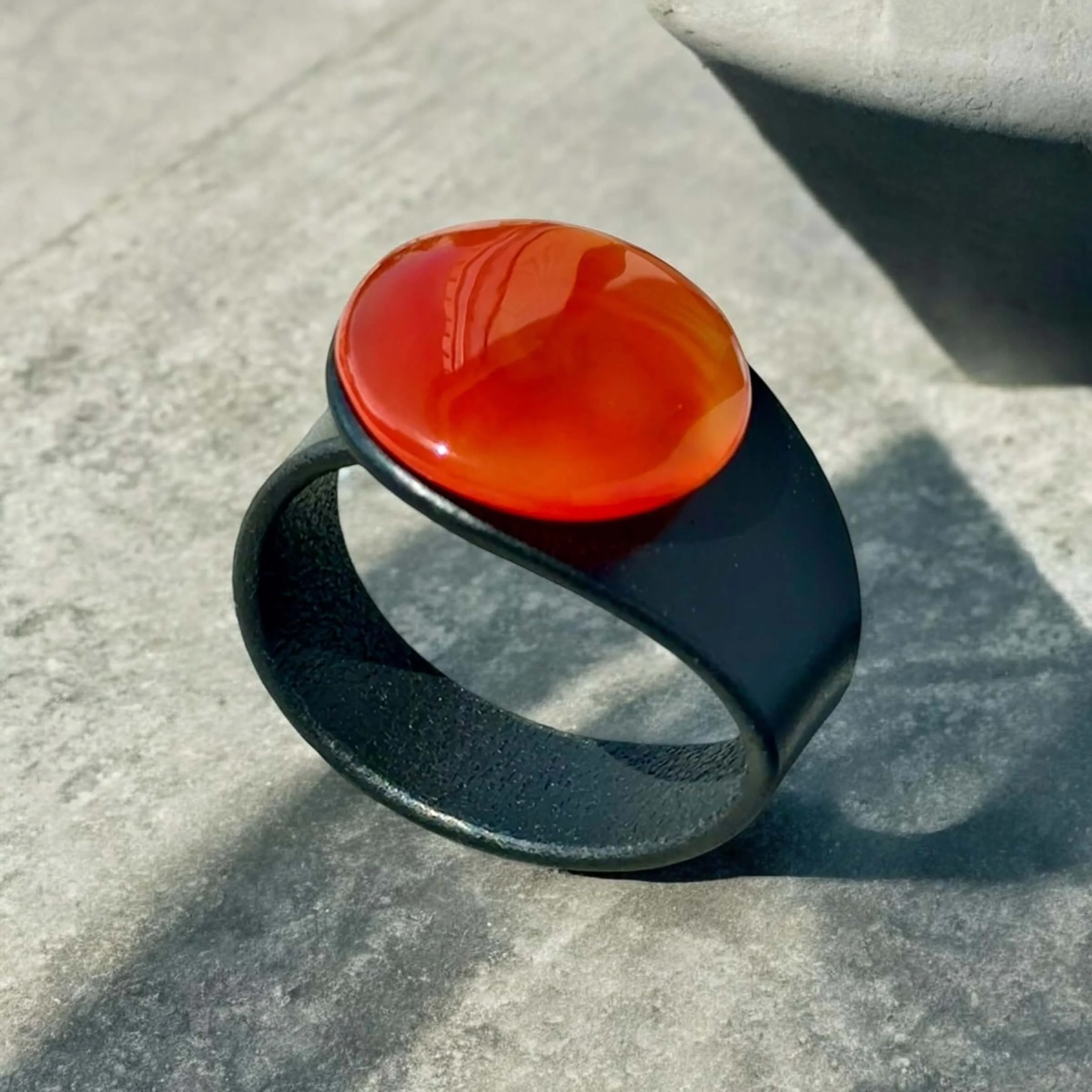 Natural-orange-carnelian-and-leather-bracelet-side-view.JPG