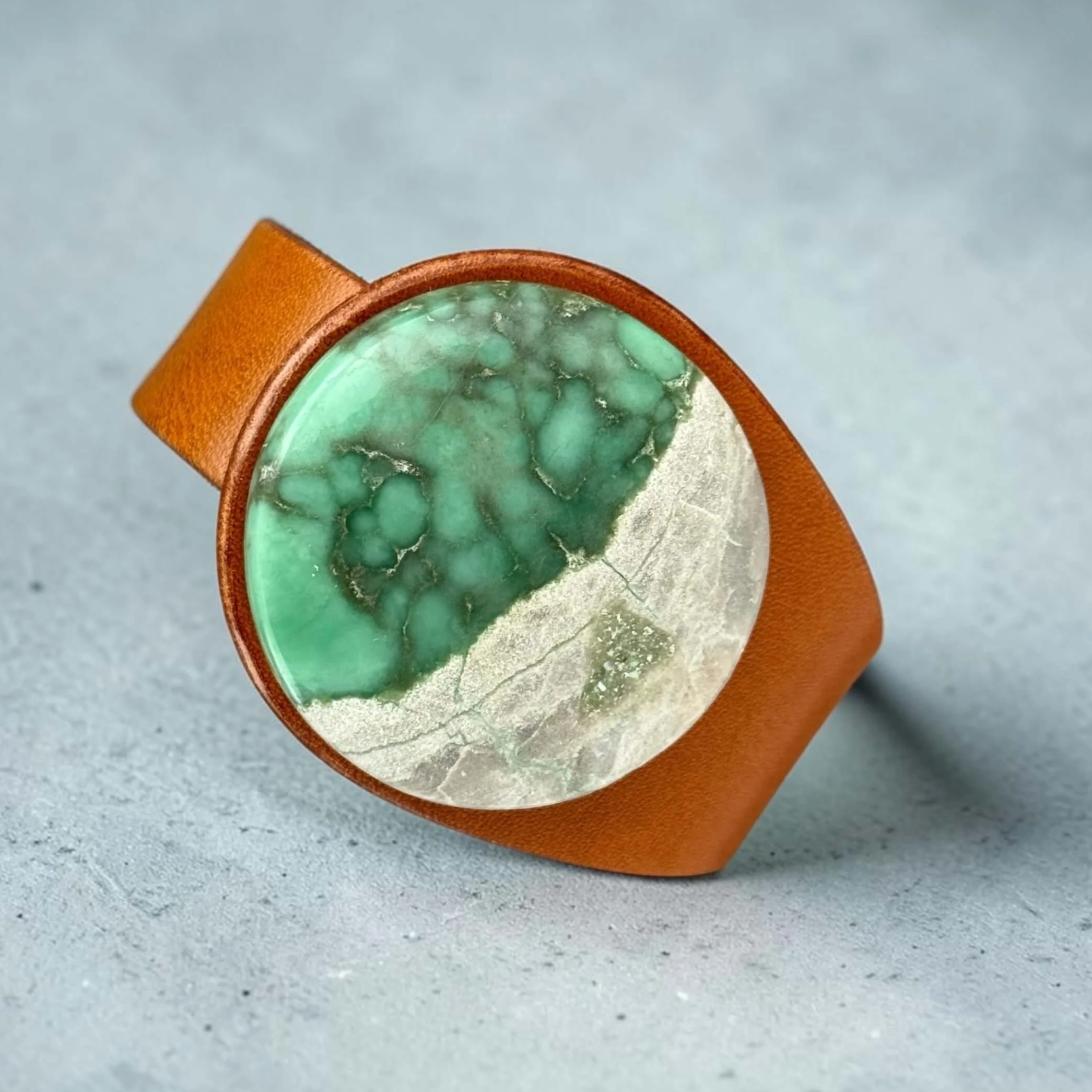 natural-variscite-mustard-leather-bracelet-from-above-view-by-freak-like-me.png