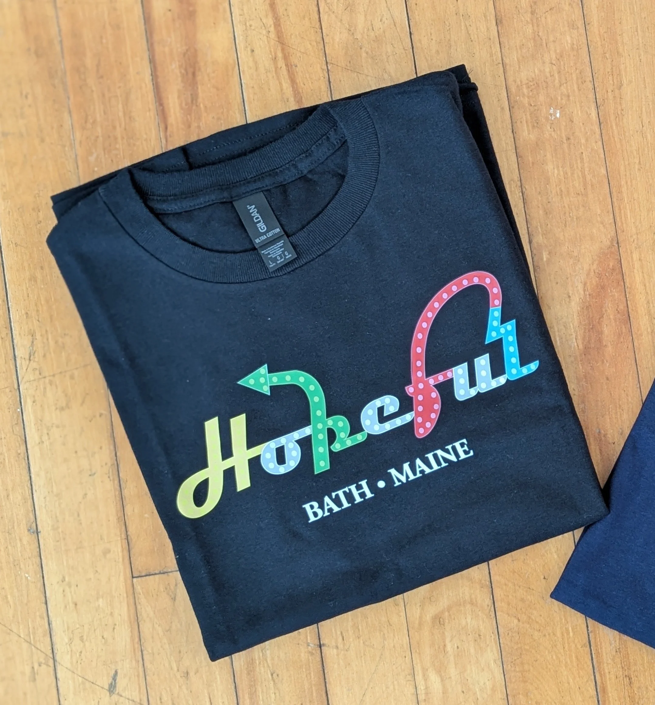 Bath Large Black Hopeful tee Gildan.jpg