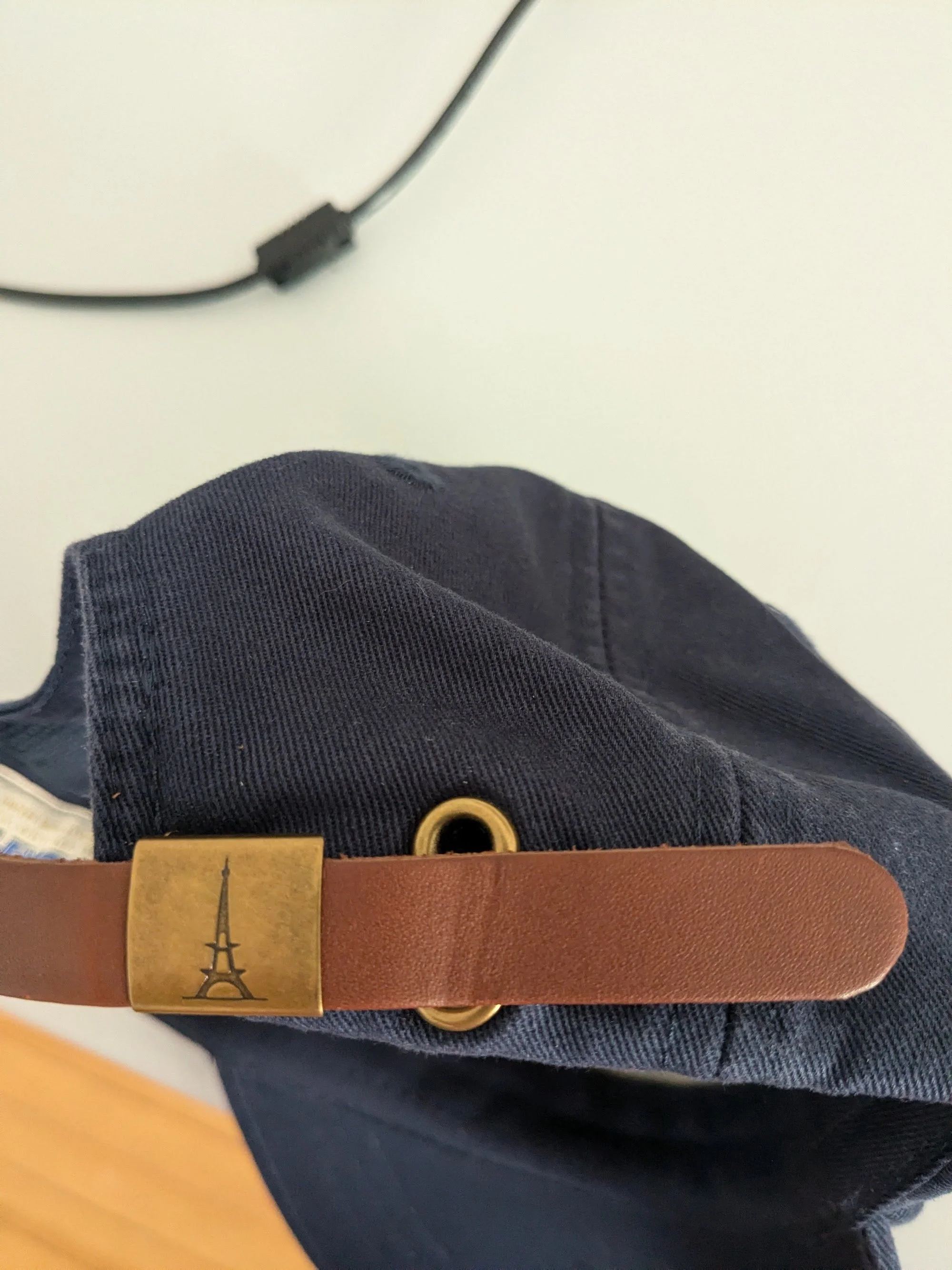Adjustable closure for Hopeful Low-profile Baseball Cap1.jpg
