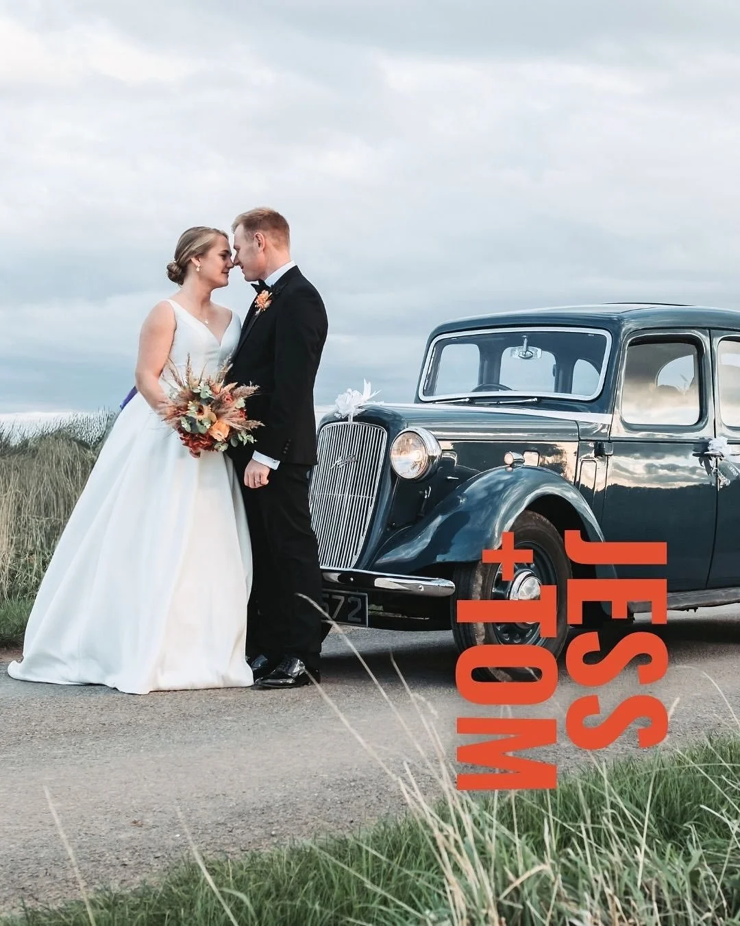 🍂 Tom &amp; Jess 🍂

Yesterday was one for the books 🤘🏼

A custom planned wedding meant one thing, the party could kick off straight away 🎉 No waiting around, just good vibes from the get-go.

Jess arrived in the most beautiful Austin 10 that Tom