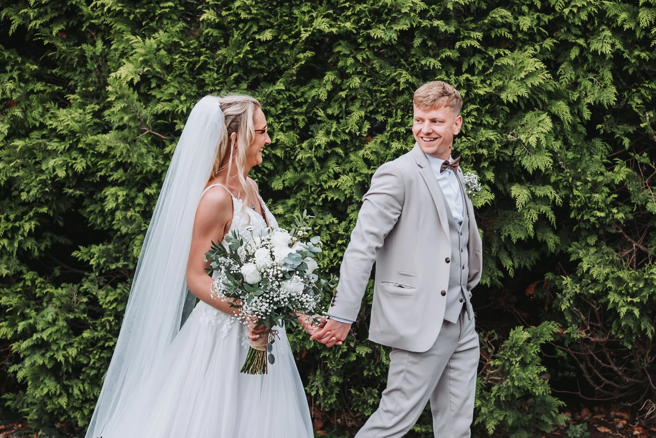 You’re Engaged! Now What? A Stress-Free Guide to Your First Two Weeks