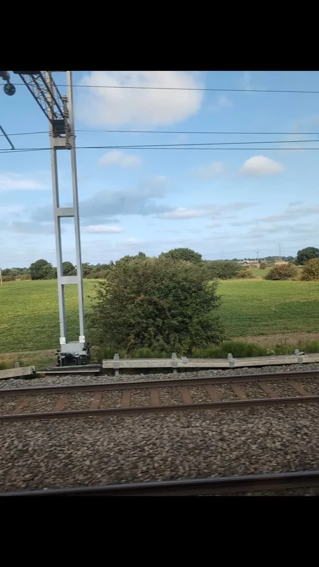Trains are scuffed rn😭
Cooked tryna get to Manchester for the studio🤣
#trains
#music
#musicproducer