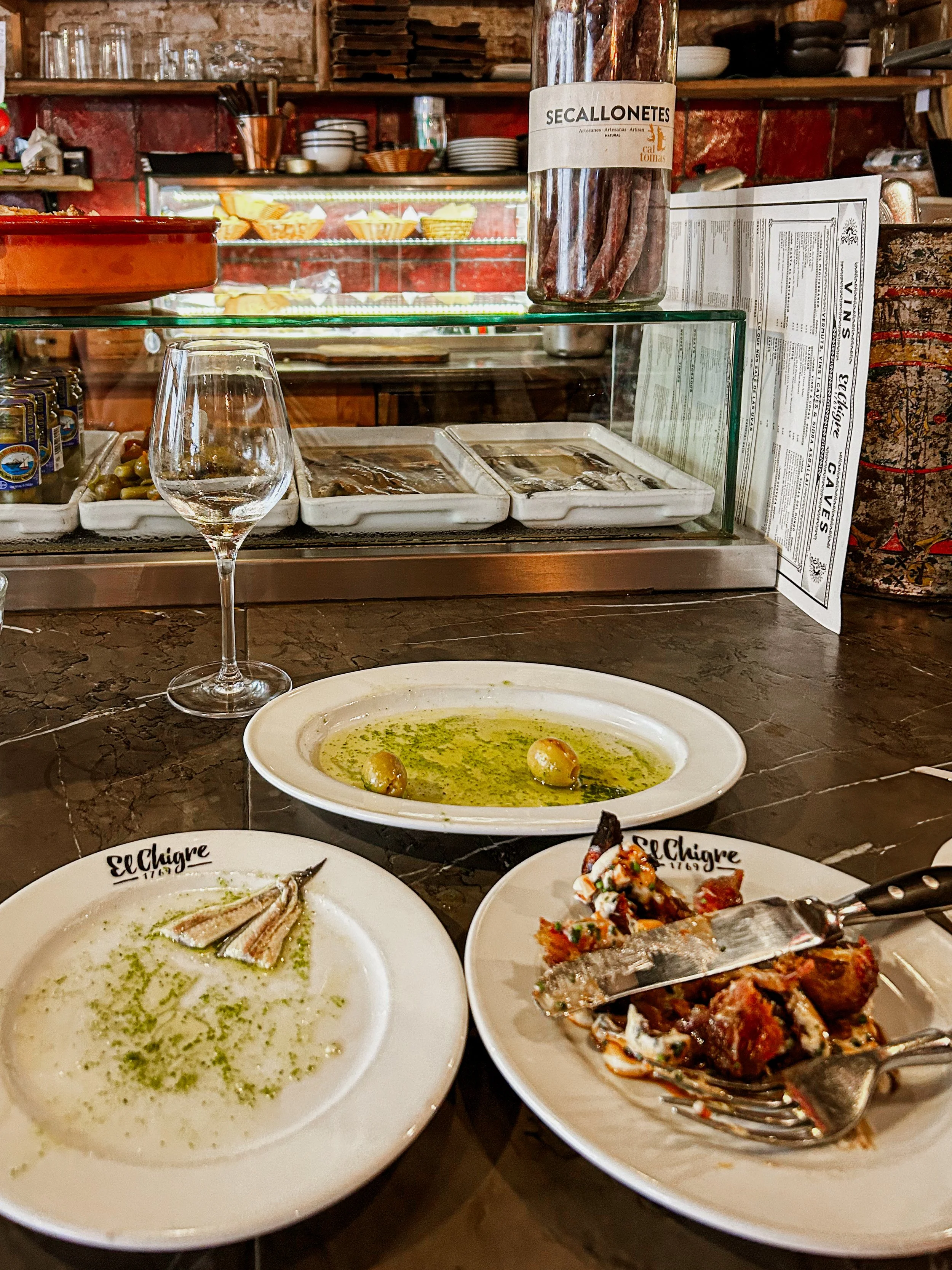 Tapas at El Chigre in Barcelona