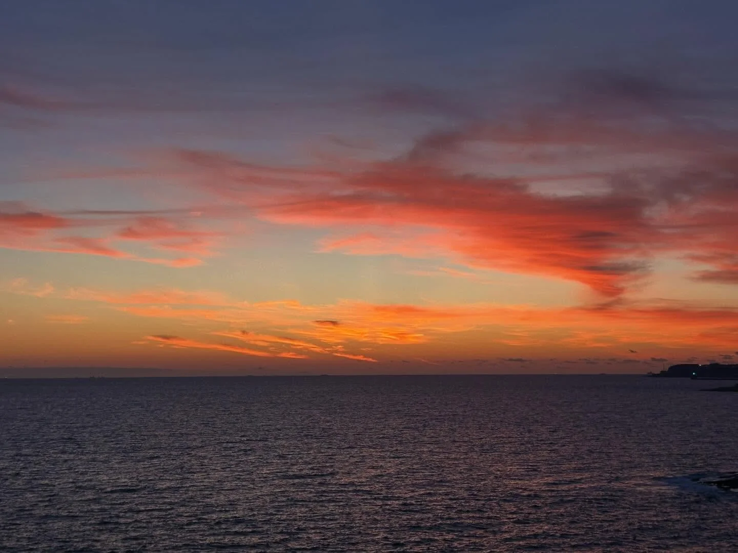 THIS. When the sky says good morning to the sea. 

Malta December 2025

#tesseramoments