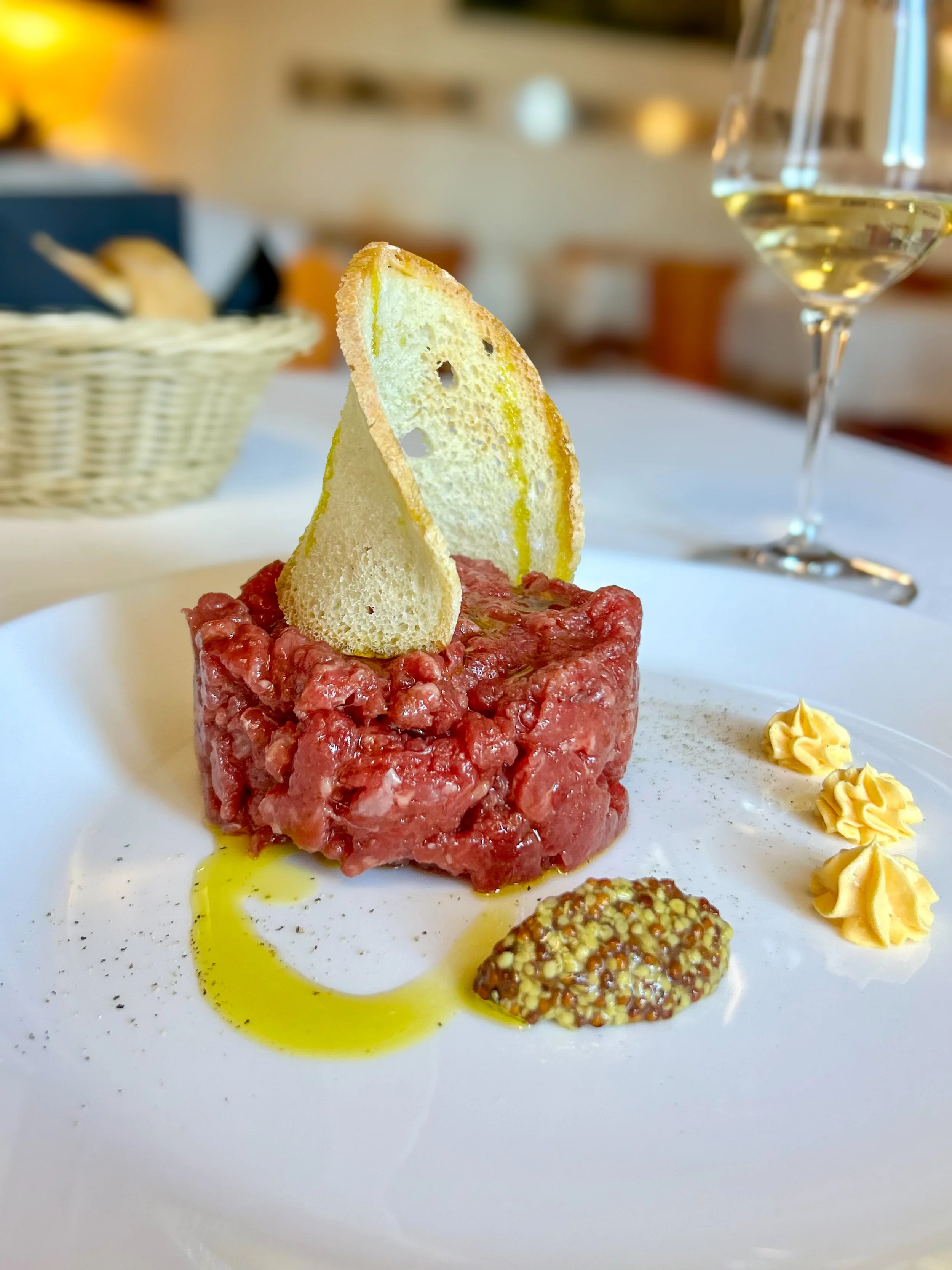 Steak Tartare at Trattoria Vinosus in Orvieto, Italy