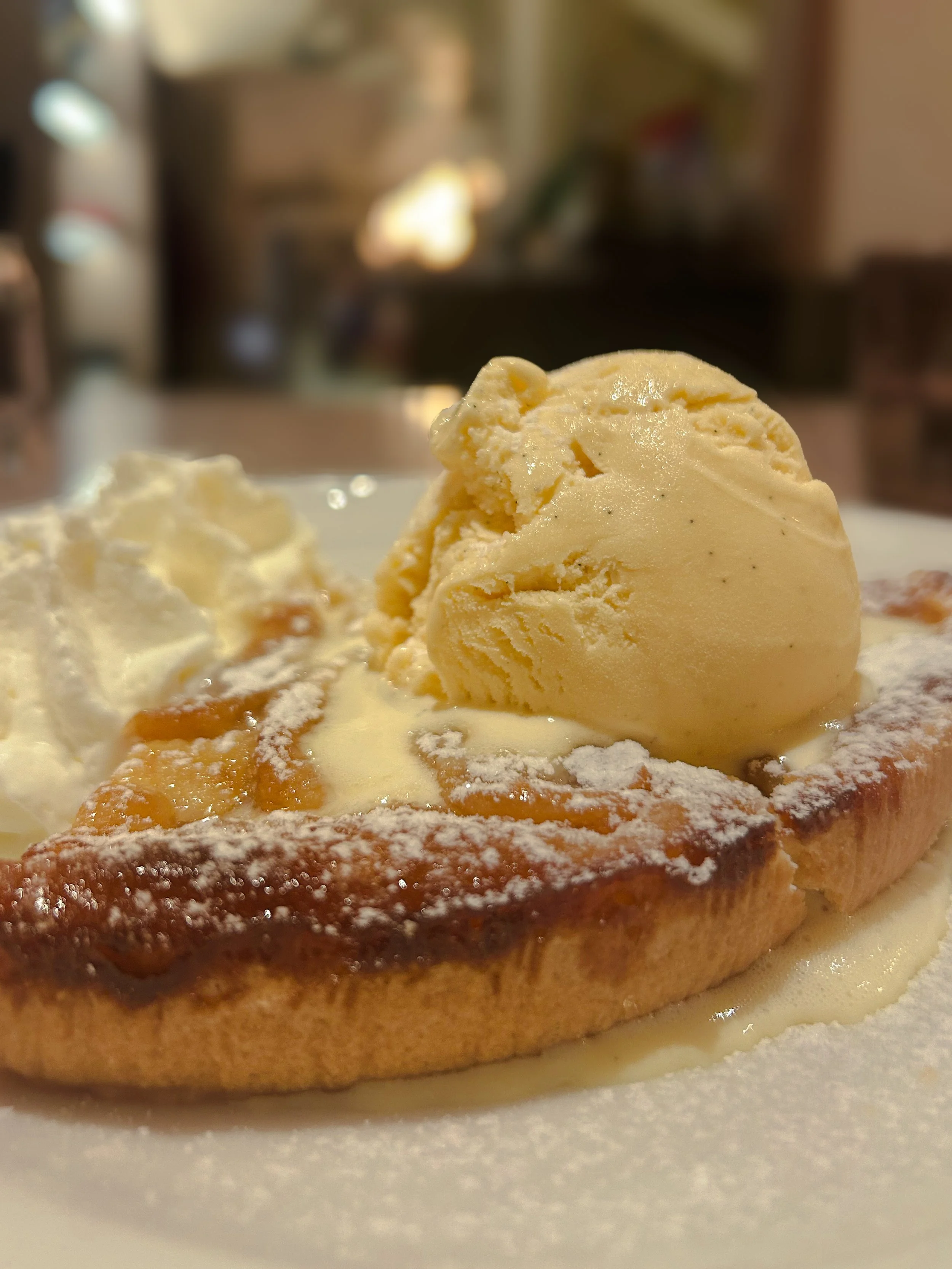 Luxembourg Apple Strudel