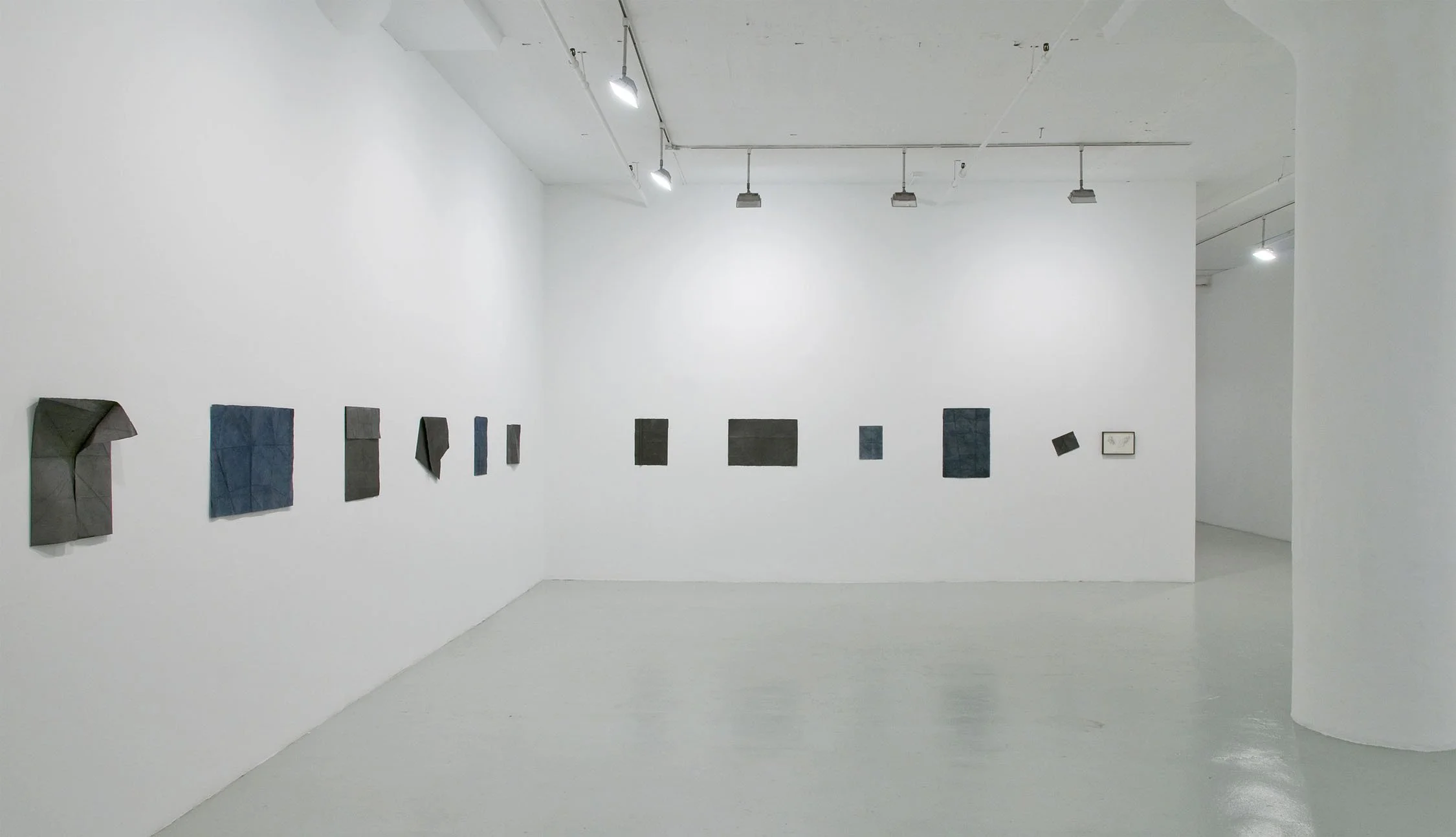Installview16_FULL.jpg