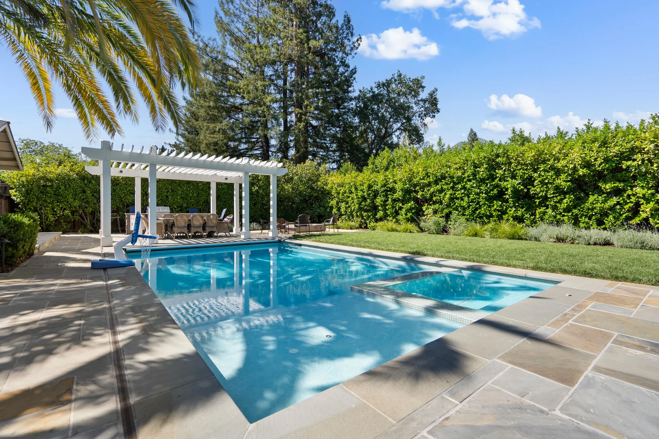 What Pool and Spa Installation Looks Like When One Team Handles Everything in Novato, CA, and the Surrounding Areas