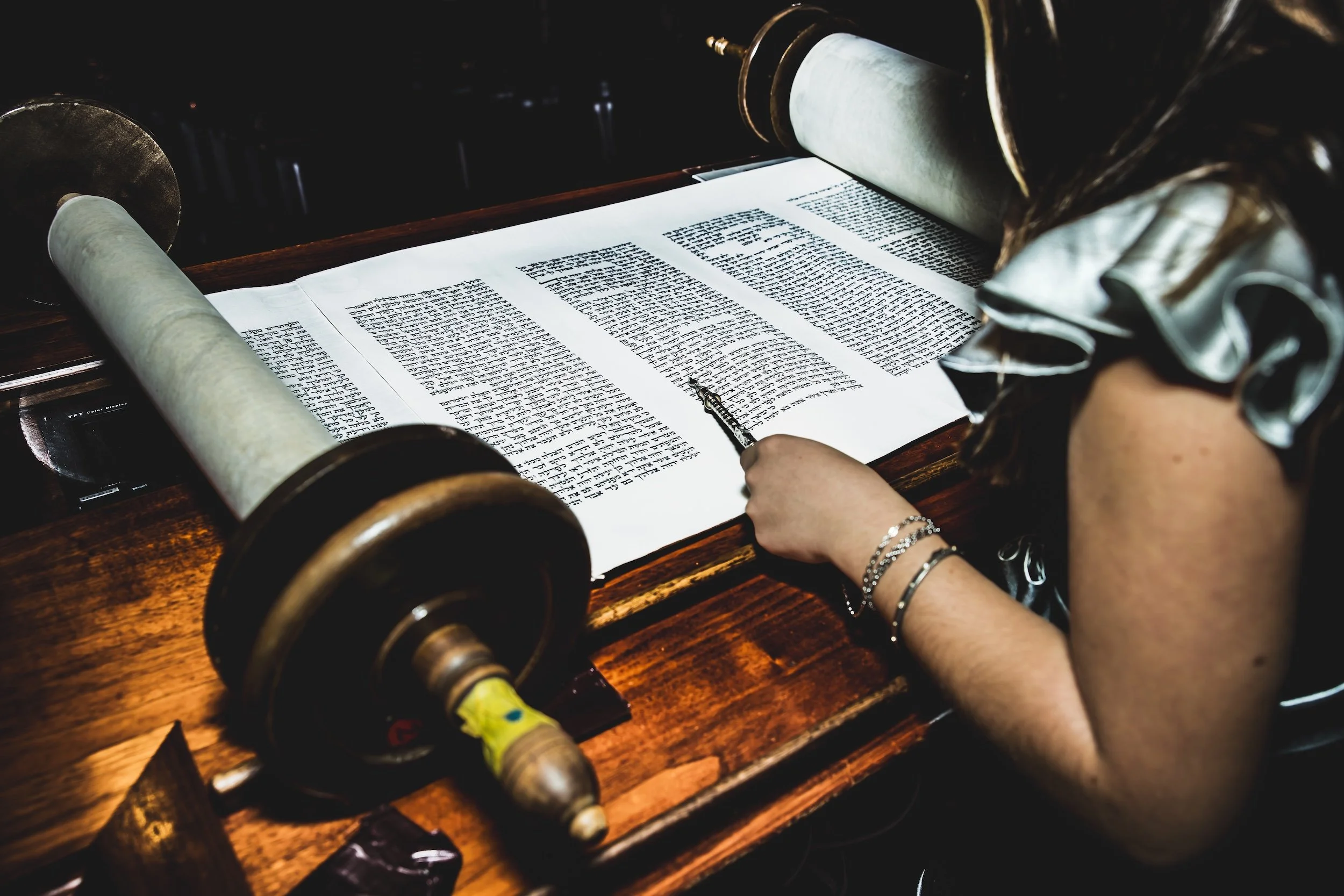 Raising Your Hand First