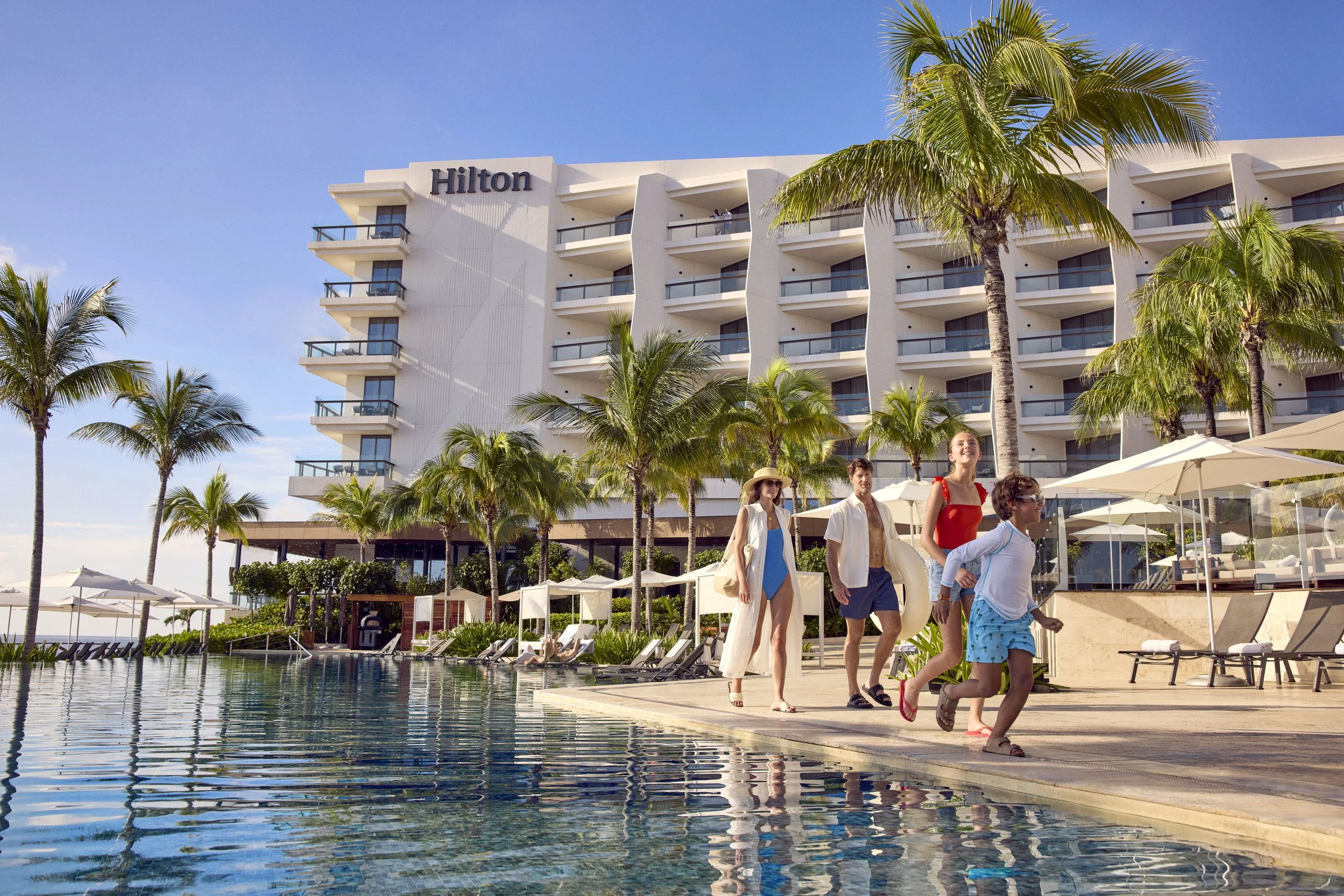 HHR_CANCUN_POOL_SH0130.jpg