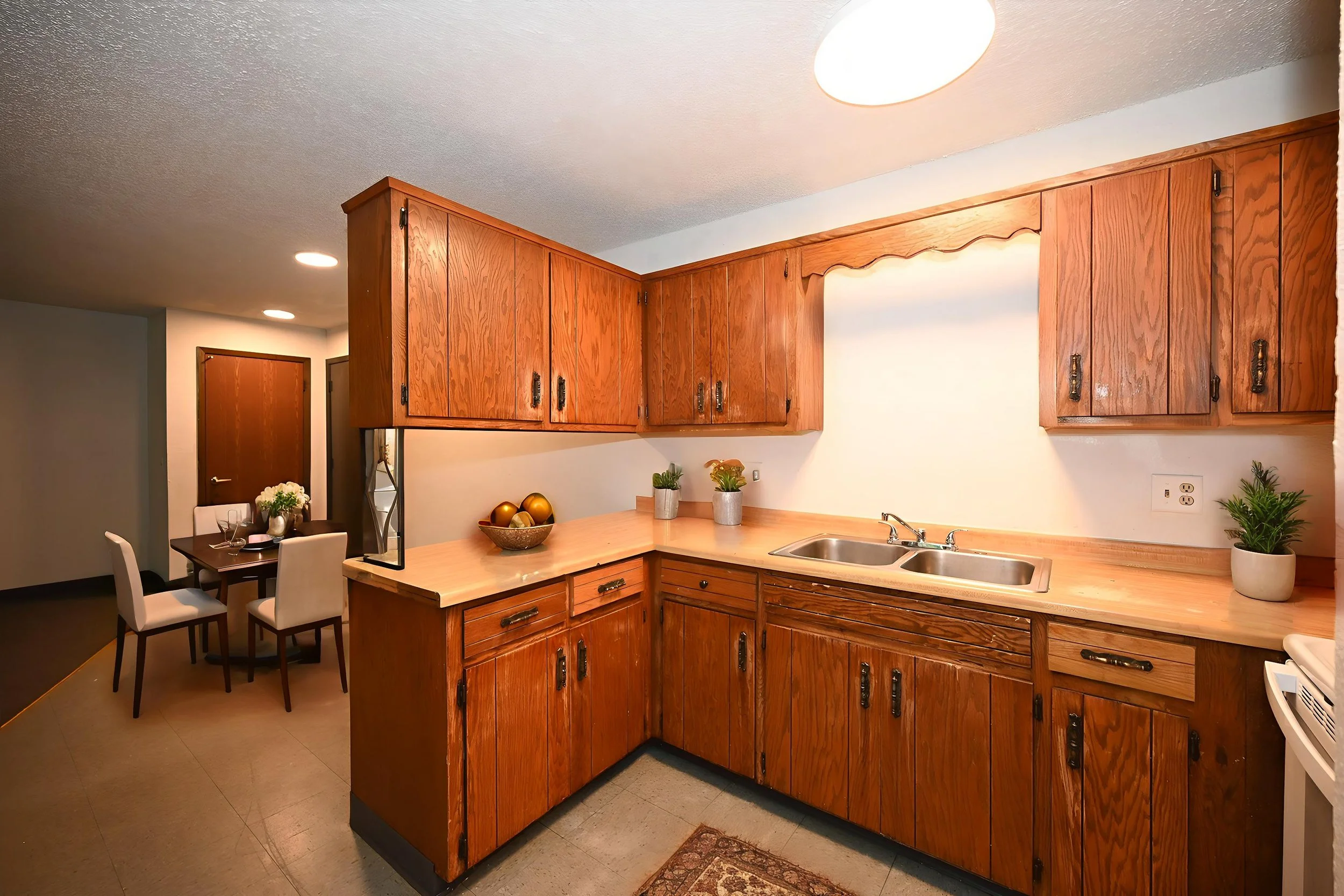 DSC_7034 - Dining Room - Standard - 20.jpg