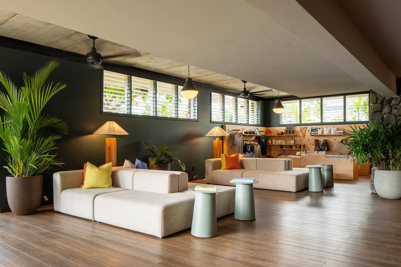 lobby (2).jpg