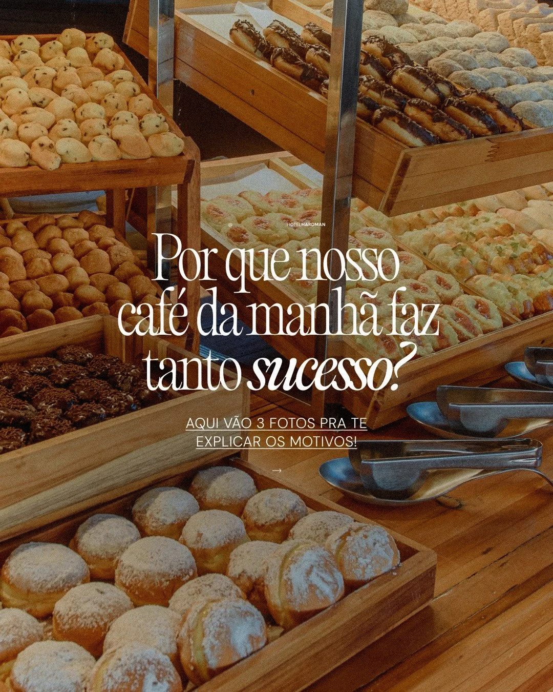 Caf&eacute; da manh&atilde; com vista pro mar tem gosto de f&eacute;rias, mesmo que seja s&oacute; por algumas horinhas 🍳🥯

Aqui no Hardman a primeira refei&ccedil;&atilde;o do dia &eacute; um convite a desacelerar com tapiocas e omeletes feitos na
