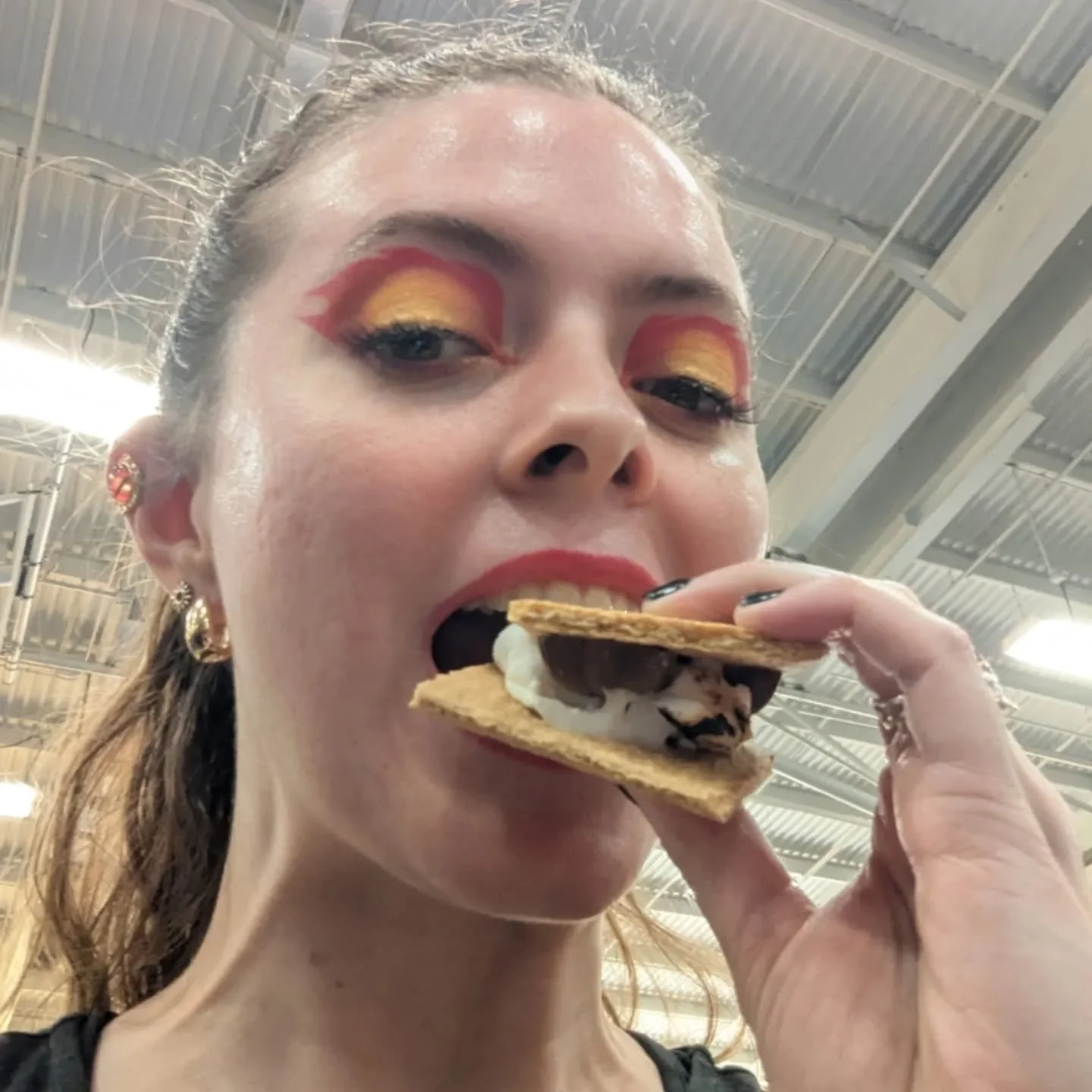 September! First half: social. Second half: up to my eyeballs in the cosplay crunch. My blog is up on substack! Read it at my b i o or in my stories! 🍁🍂
.
.
.
#substack #personalblog #writer #poet #writing