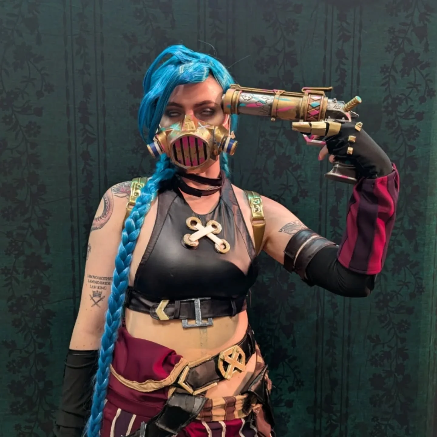 You can read all about my October adventures on substack! 👻 Including, but not limited to, the cosplay that almost killed me, comic-con, seeing an iconic sister duo and enjoying the beauty of European gardens without leaving New York. Read it at the