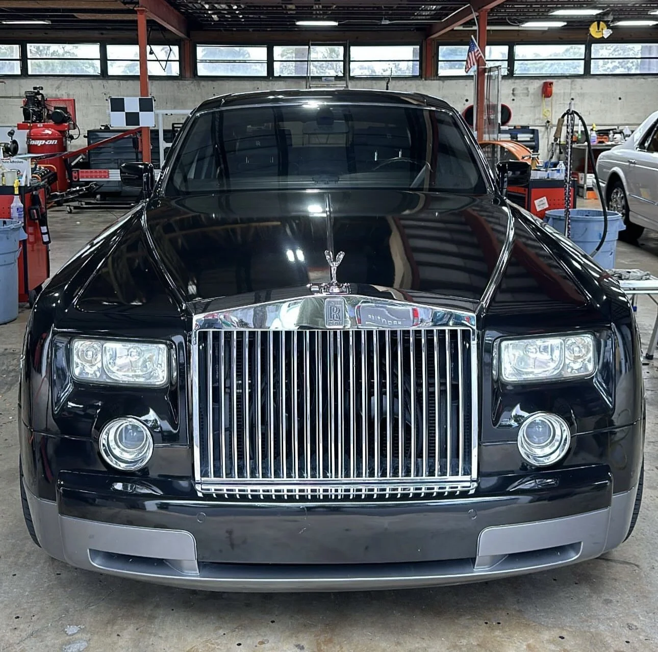 RollsRoyce Black.PNG