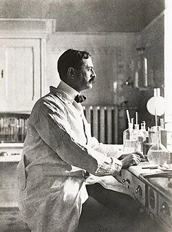 Karl Landsteiner blood types transfusions rh factors
