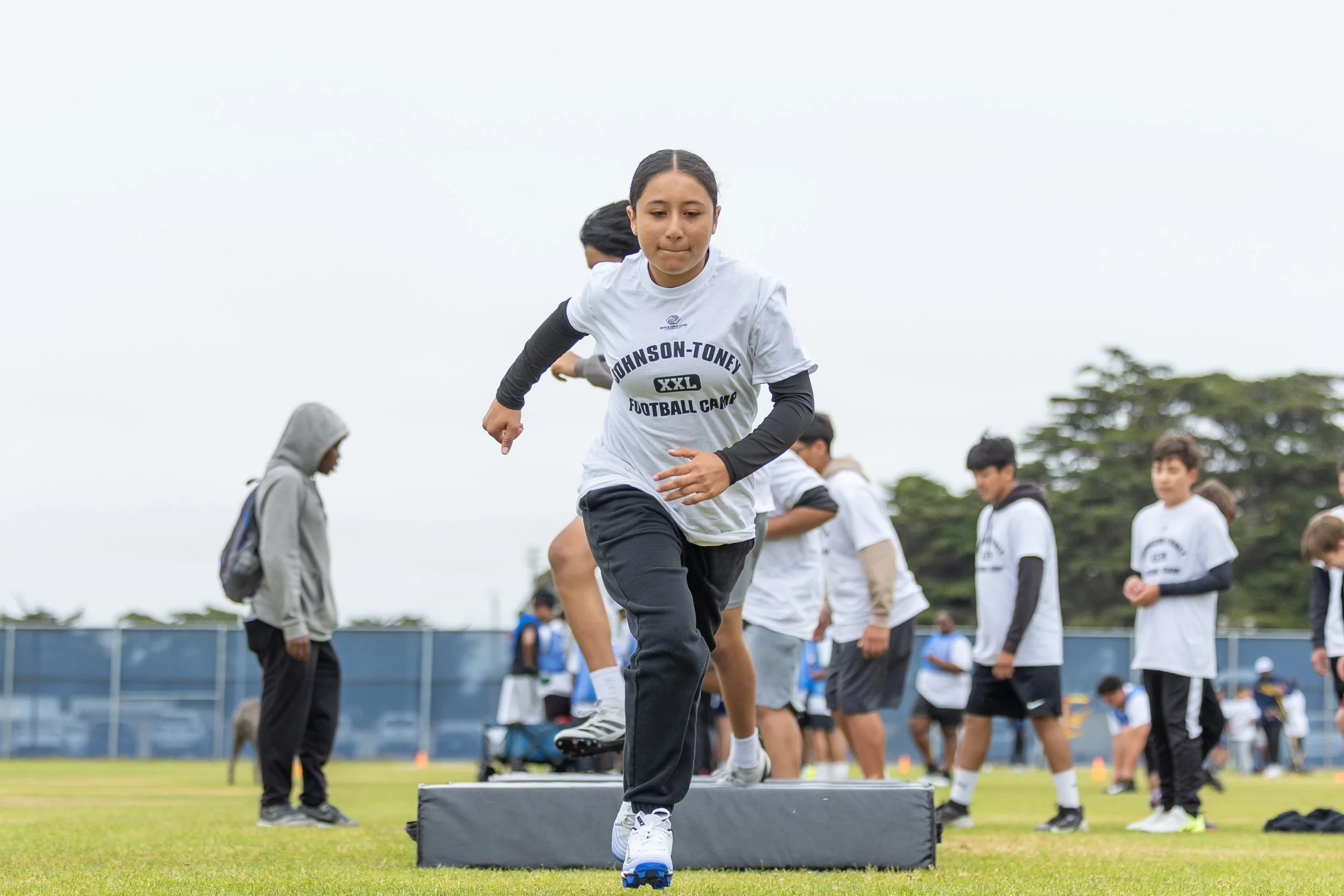 Johnson & Toney Football Camp 2025-186.jpg