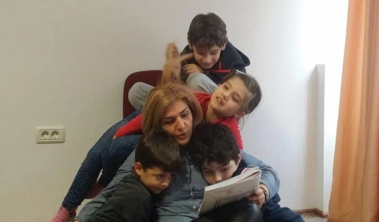 Dăm sau nu vina pe Moş Crăciun când nu ne permitem cadourile de pe lista copiilor?