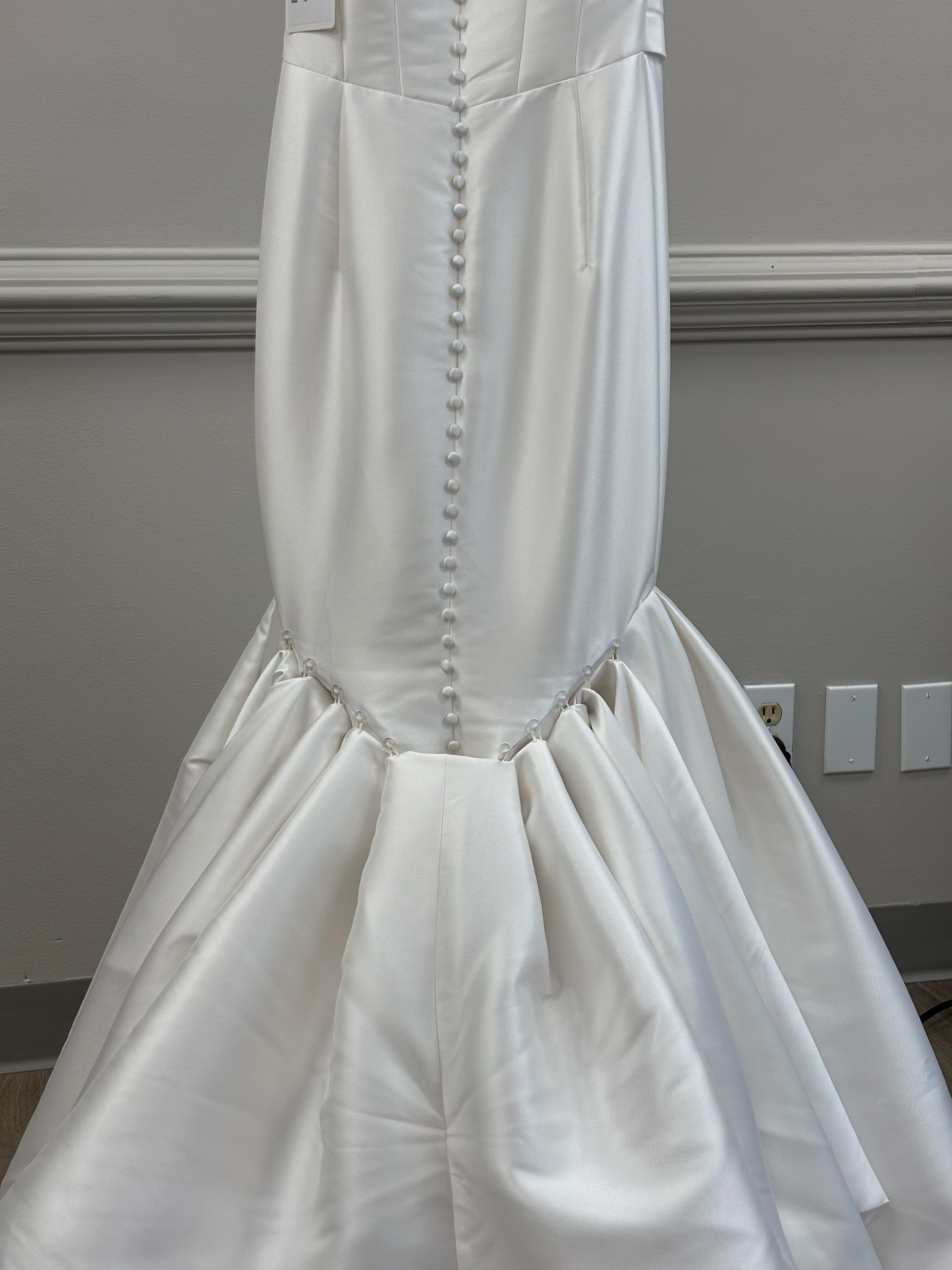 11-point American bustle 