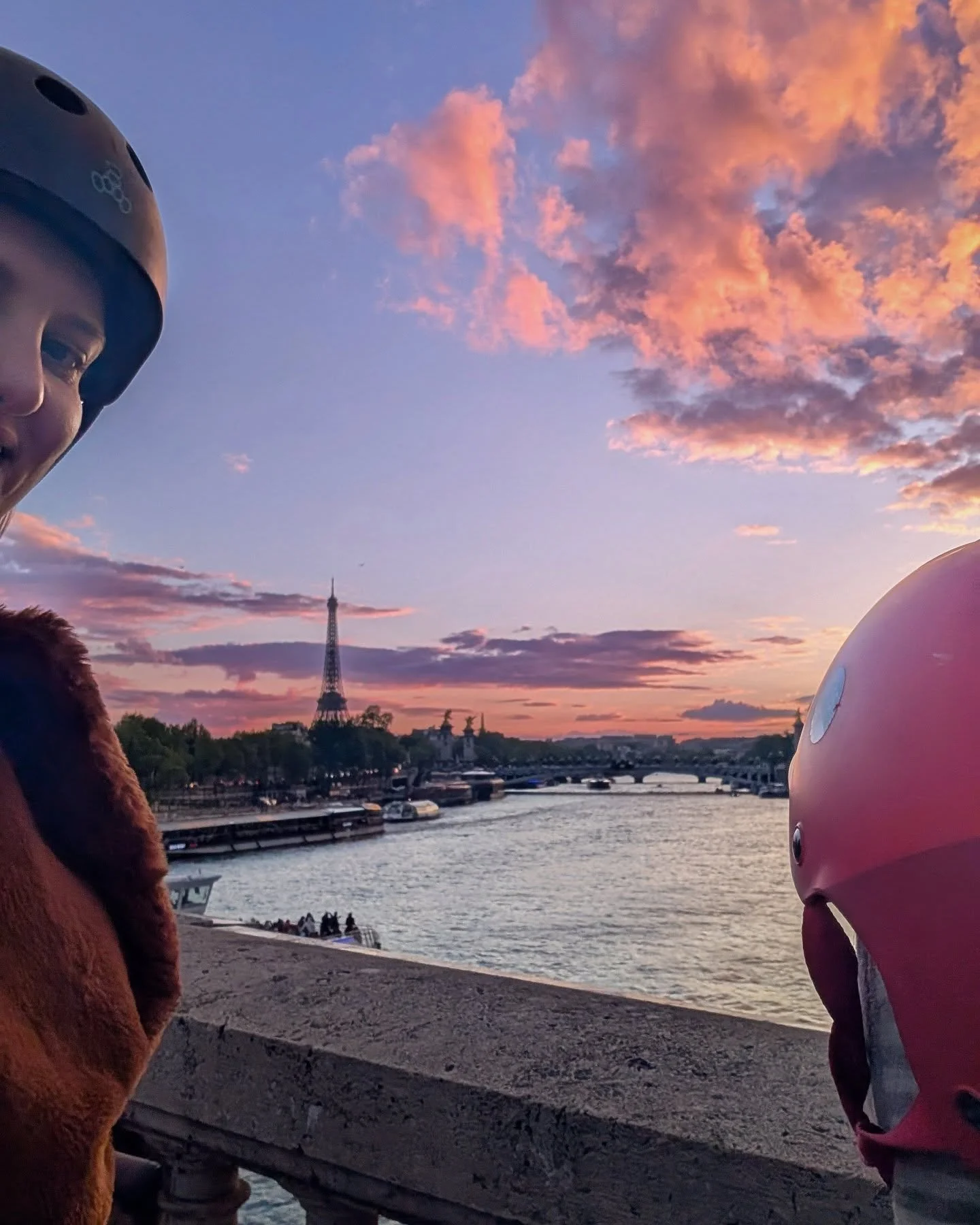 pedals, pastries, Paris &ndash; Pt. 1.

2/13 red carpet s'il vous pla&icirc;t 
4/13 Mus&eacute;e Rodin
5/13 The Kiss, The Love of my Life
6/13 The Thinker (he got it from his mama)
7/13 Mus&eacute;e en Herbe, Miguel Chevalier
8/13 &Eacute;glise Saint