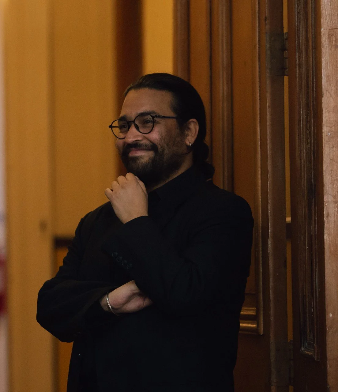 Portrait of tenor and speech-language pathologist Diego Arellano Roblero, a Santelices Foundation director.