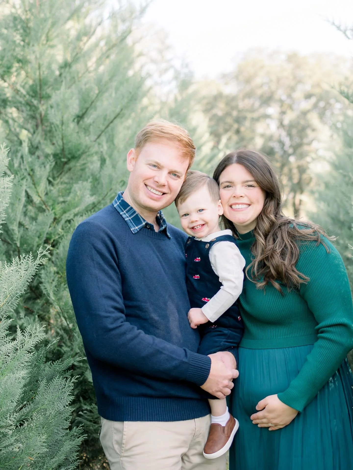 Loved getting to see everyone at @countrypinestreefarm  this year!!! 🌲🎅🏻