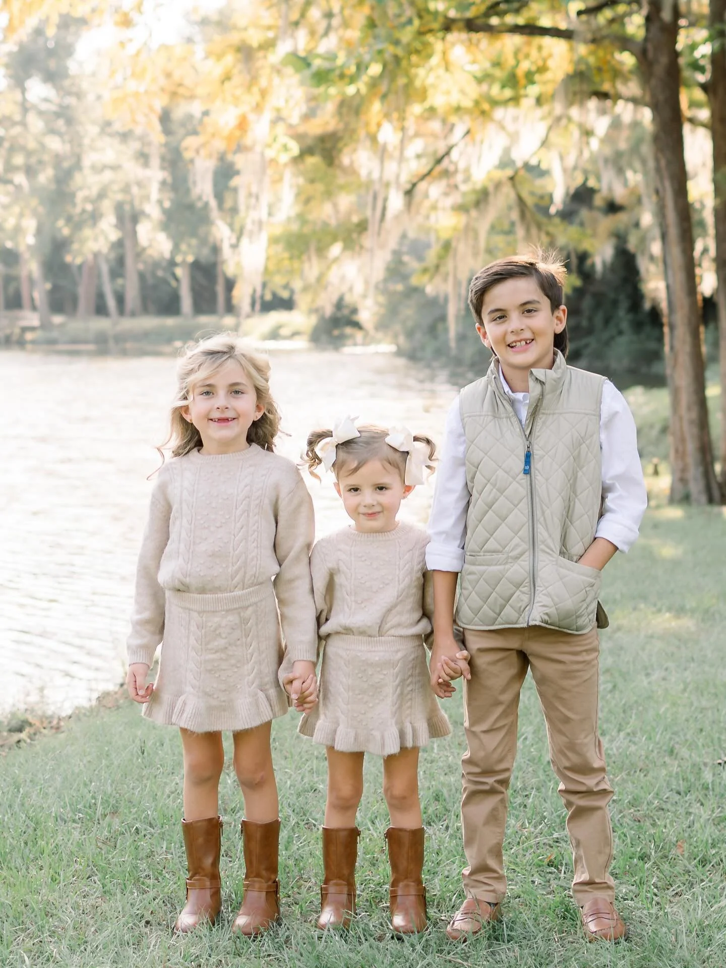 So happy I got to see this sweet &amp; fun trio again this year!! 🍂🍁