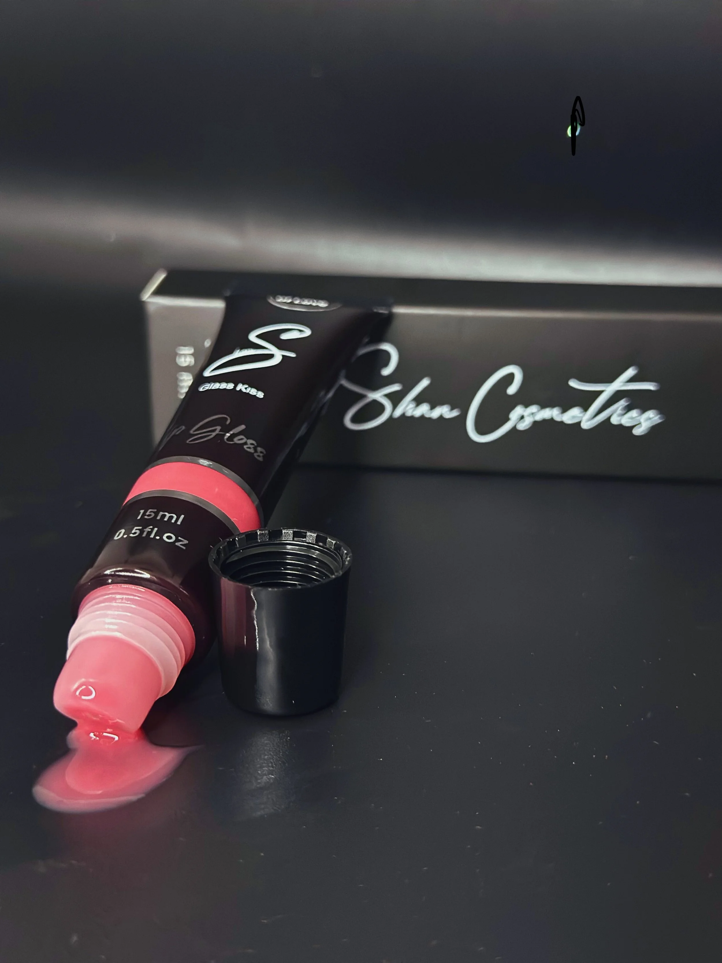 Trace of Love 💗 - Lip Oil