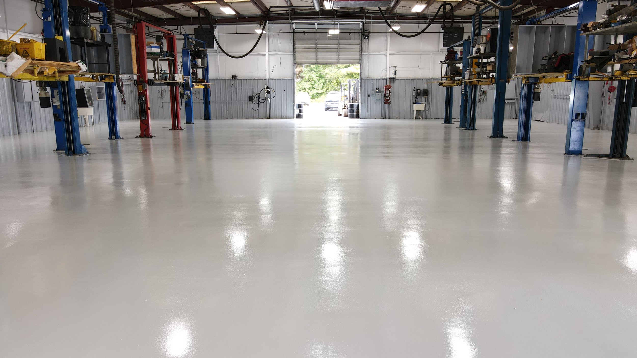 Epoxy.Flooring.Automotive.1 Colby Hardison.JPG