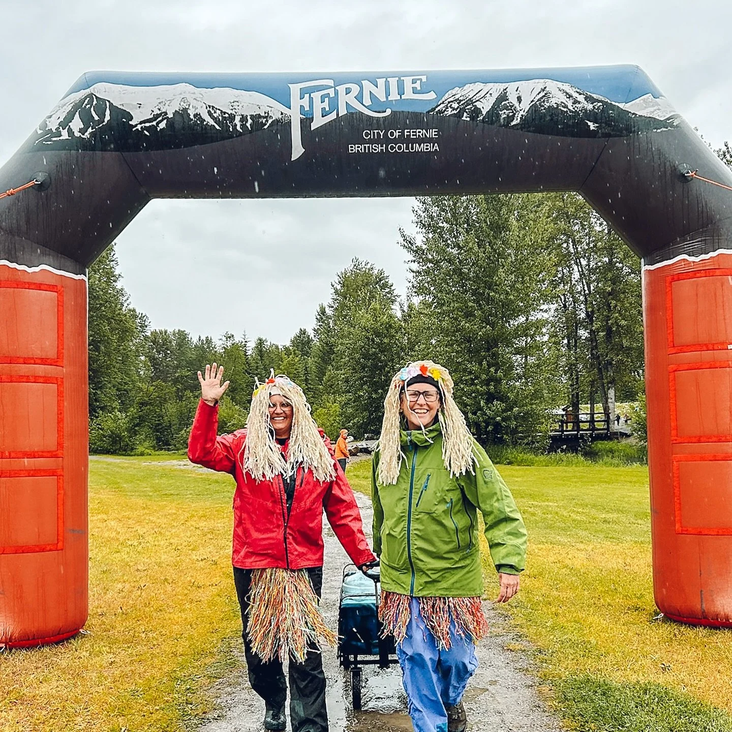 We might be biased&hellip; but we&rsquo;re pretty sure we had the BEST volunteer crew around! 💥

From cheering on runners to rocking some truly entertaining outfits, our volunteers brought the energy, enthusiasm, and good vibes all day long.

Huge s