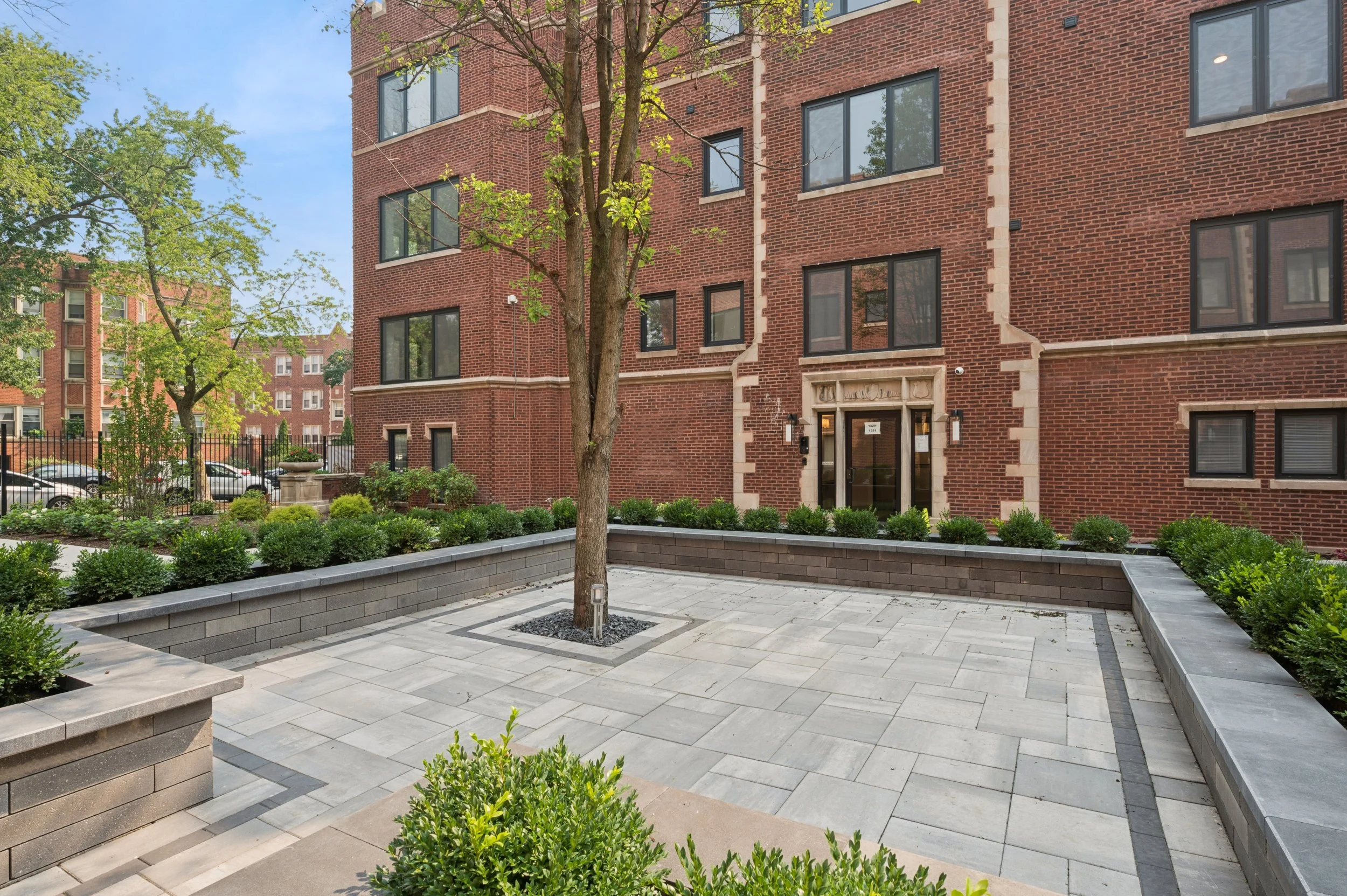22_1331WEstesAve_Unit3A_85_Patio_HiRes.jpg
