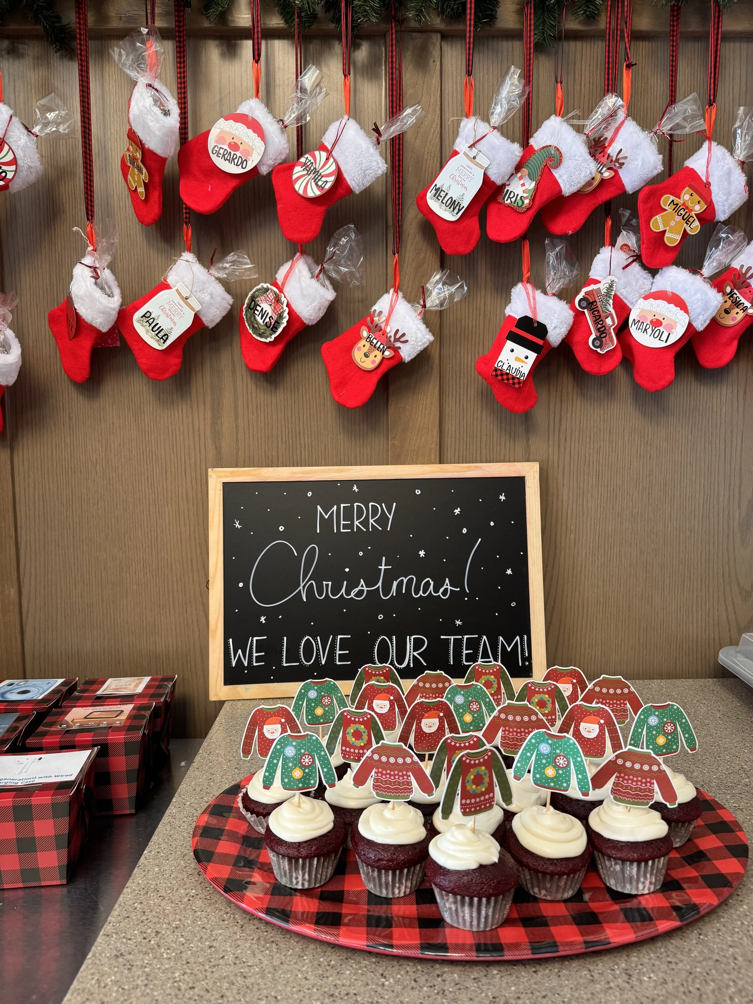 Christmas Team Appreciation Cupcakes