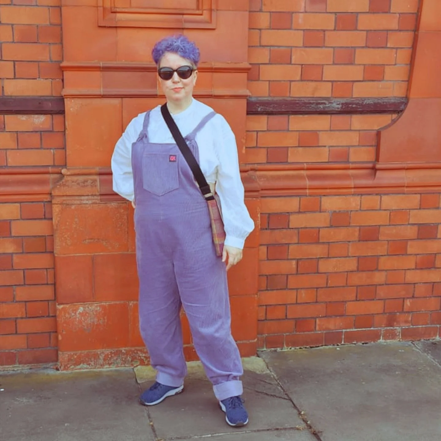 If your hair doesn’t match your outfit, is it even fashion? 🤣
I’ve been busy behind the scenes plotting and stitching away. I made these lavender cord dungarees a few days ago while tweaking the pattern I love, plus corduroy is just our